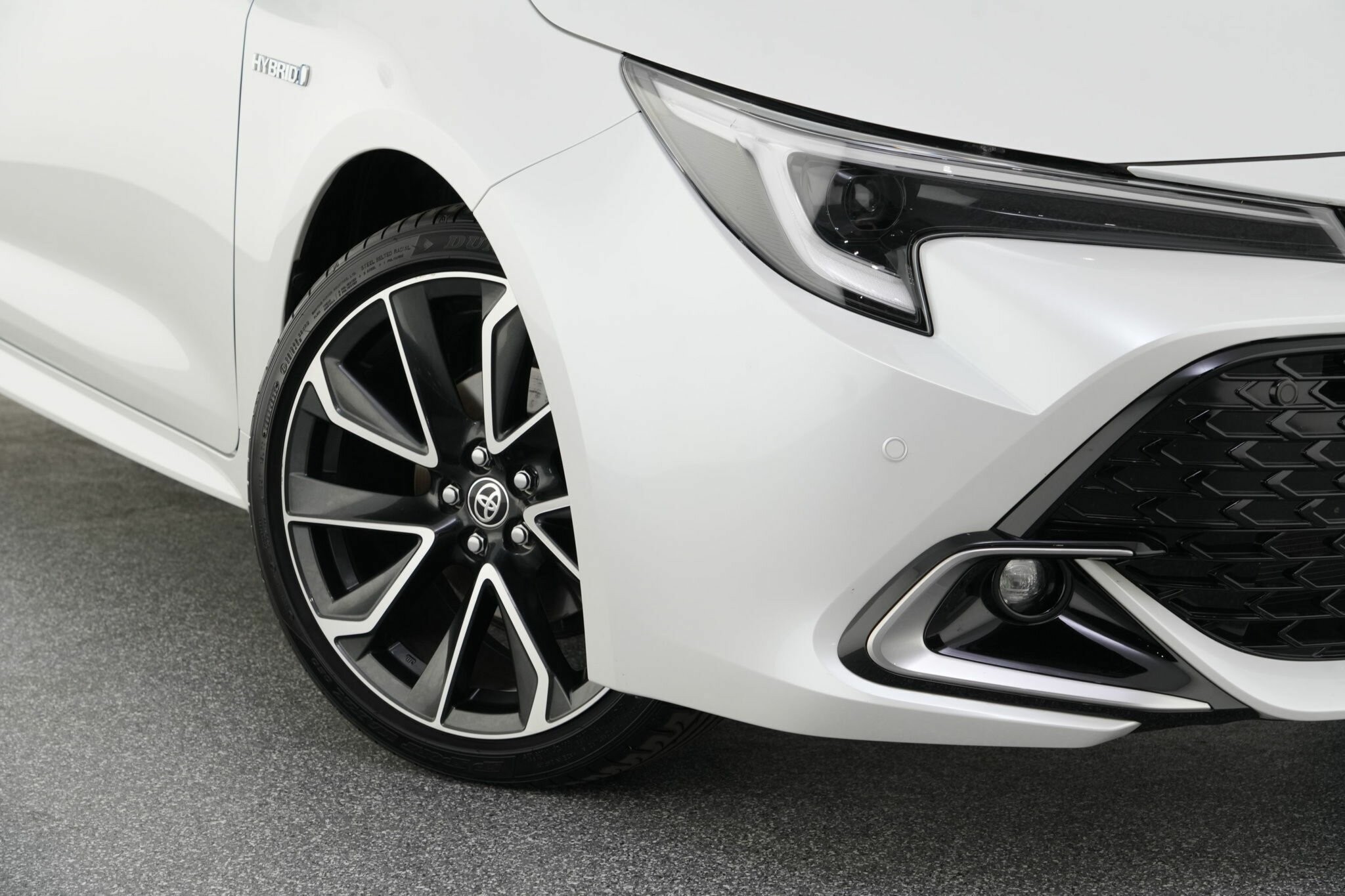 Toyota Corolla image 2