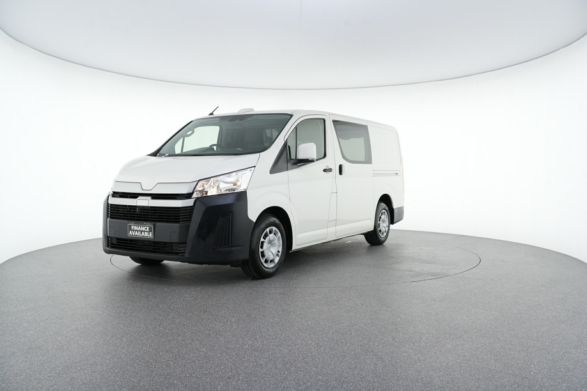 Toyota Hiace image 4