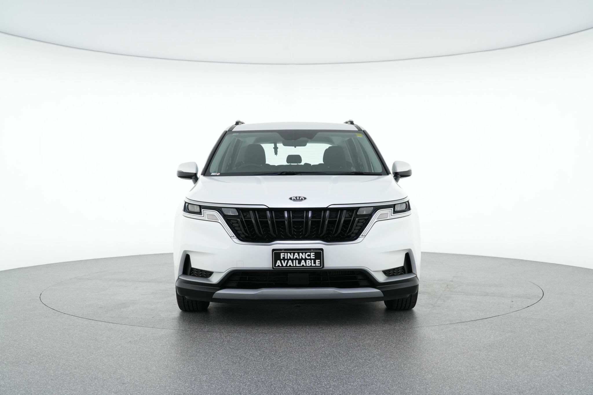 Kia Carnival image 3