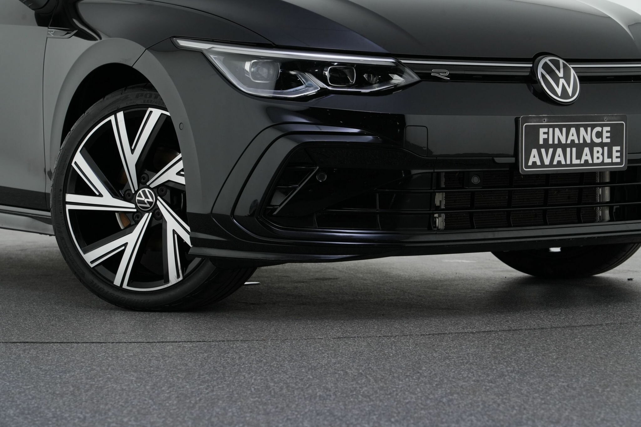 Volkswagen Golf image 2