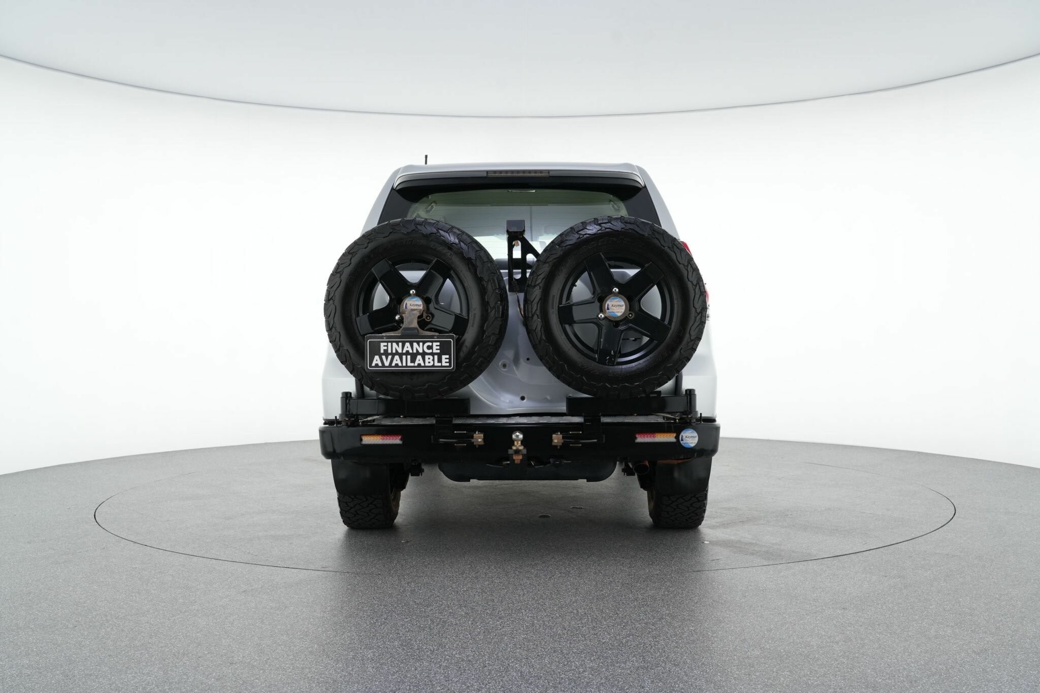 Toyota Landcruiser Prado image 4