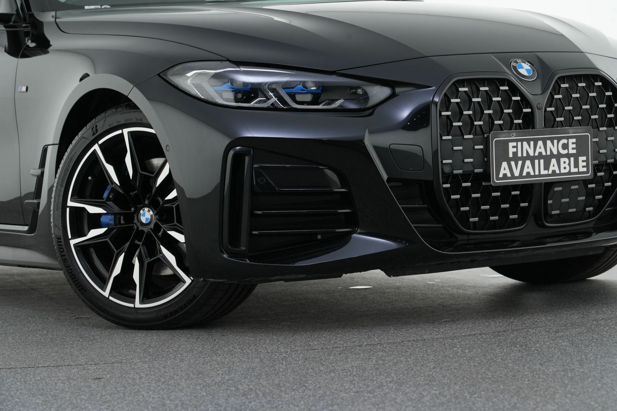 BMW 4 Series image 2