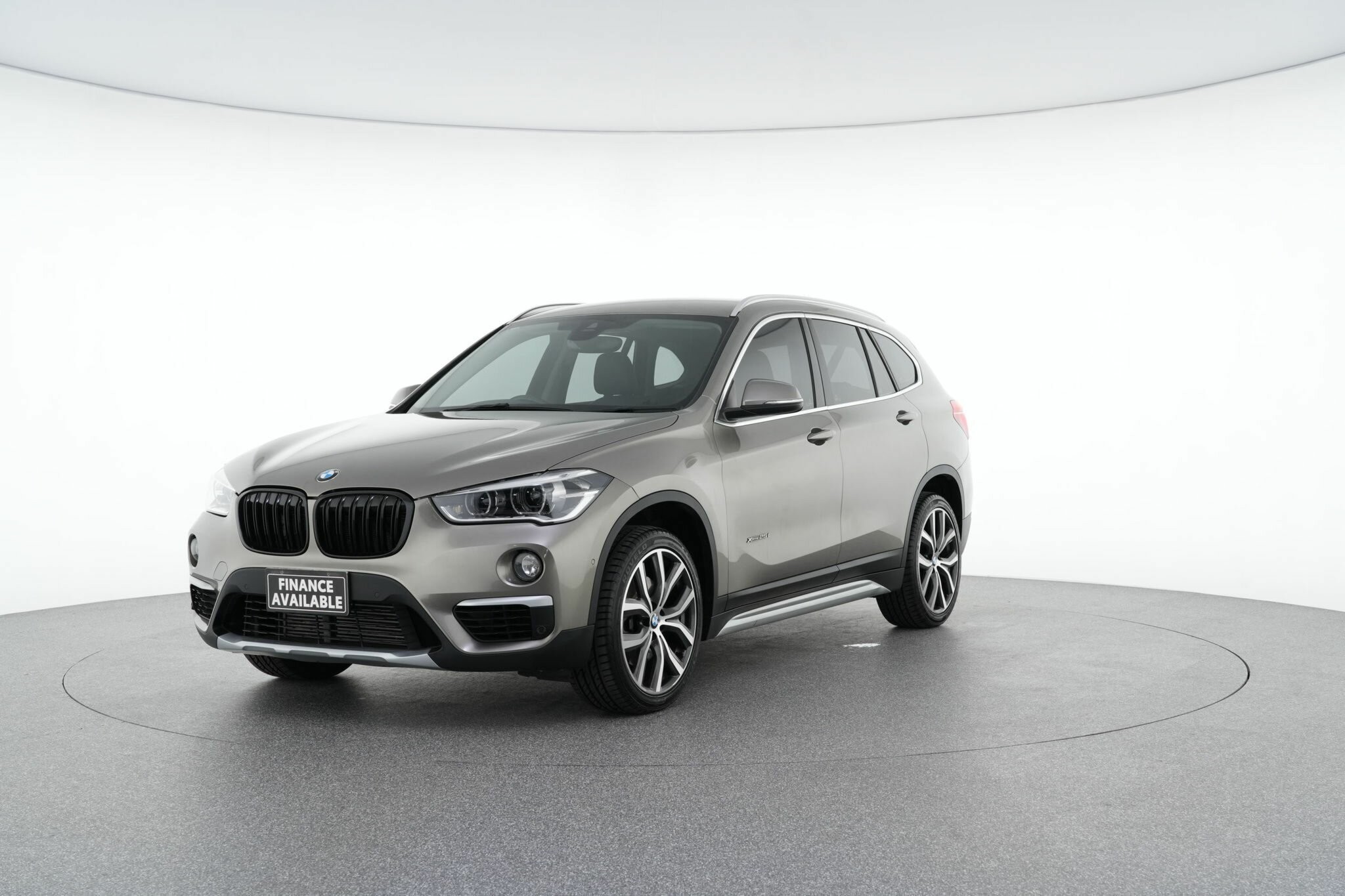 BMW X1 image 4