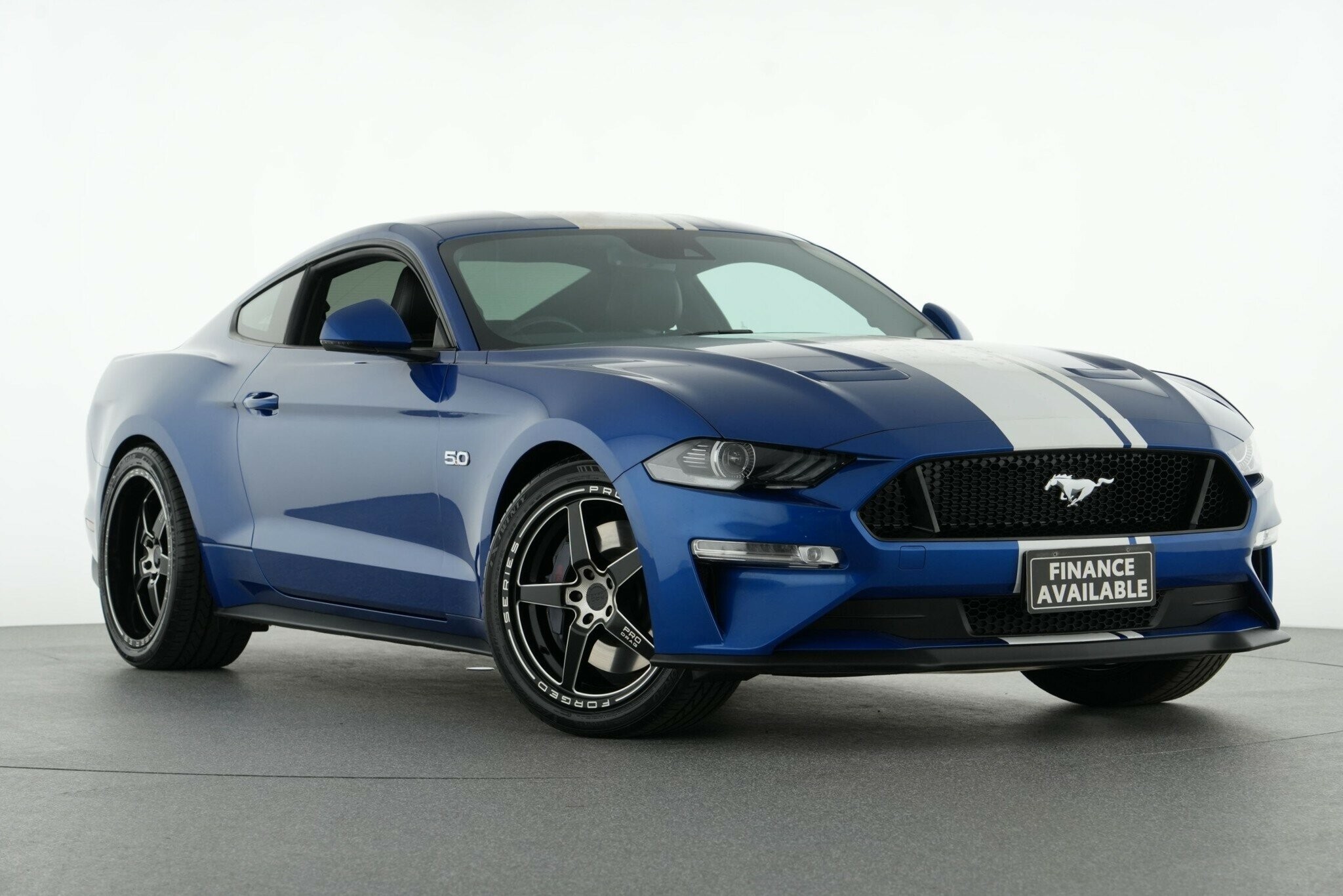 Ford Mustang image 1