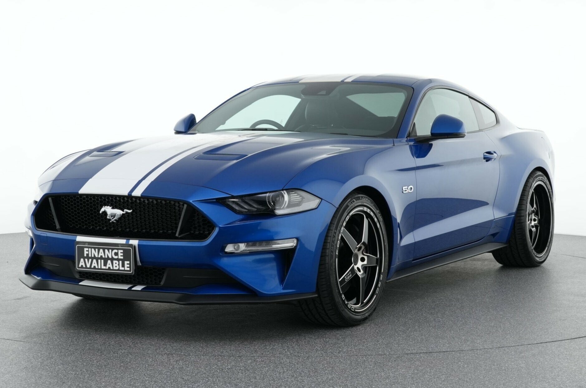 Ford Mustang image 4