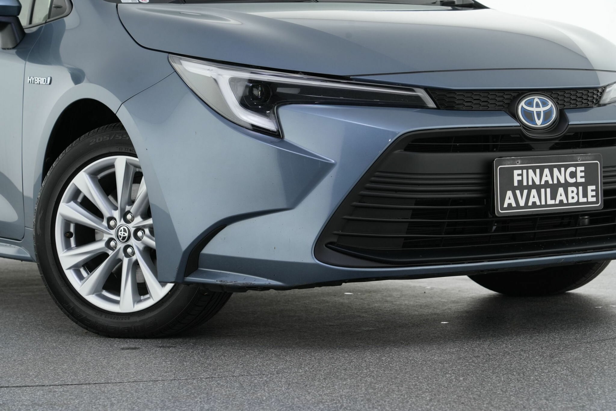 Toyota Corolla image 2