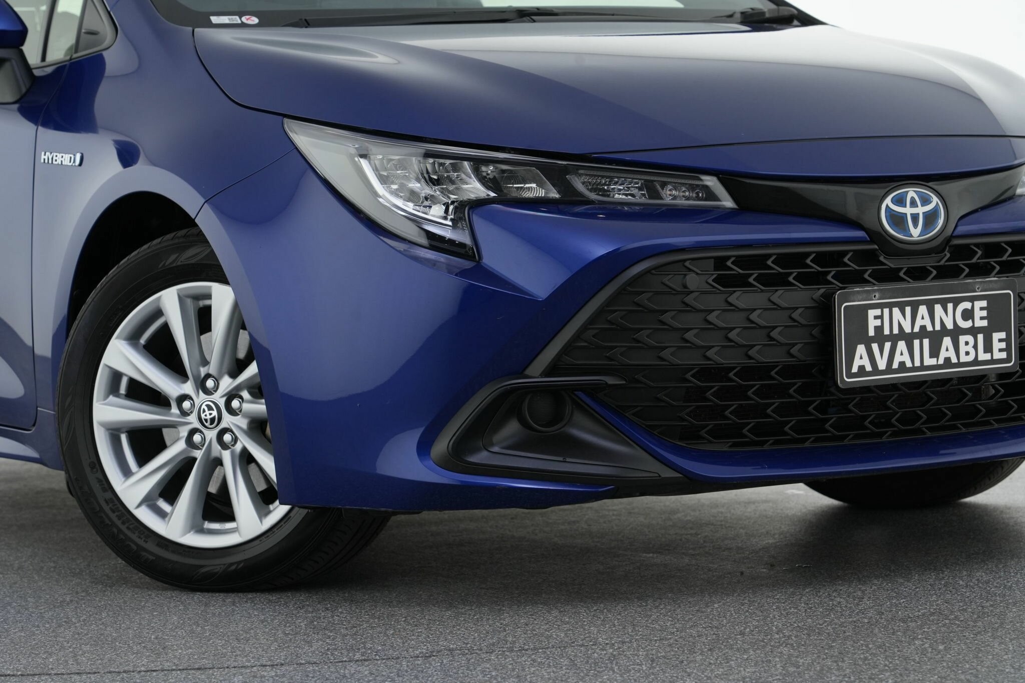 Toyota Corolla image 2