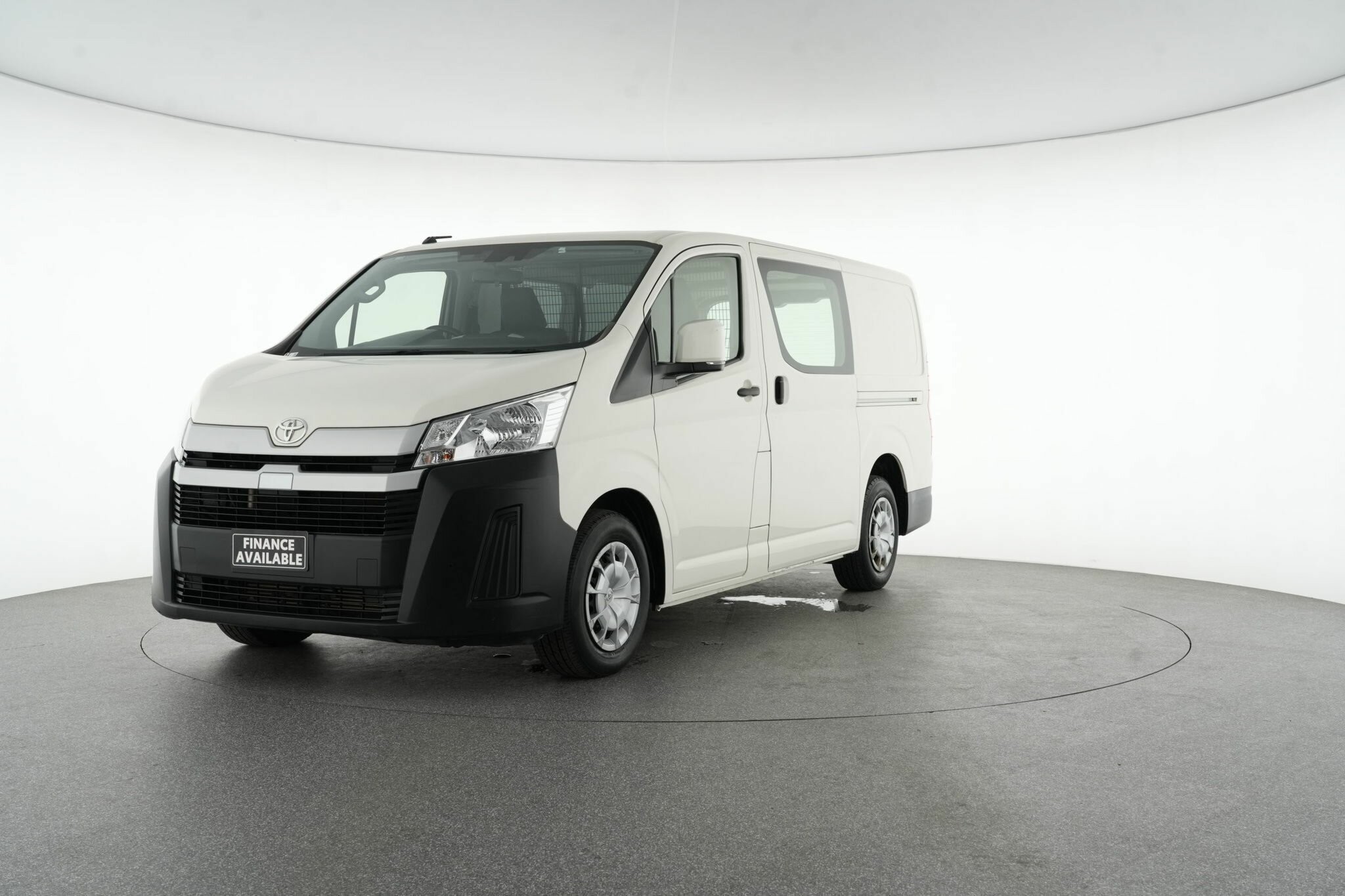 Toyota Hiace image 4