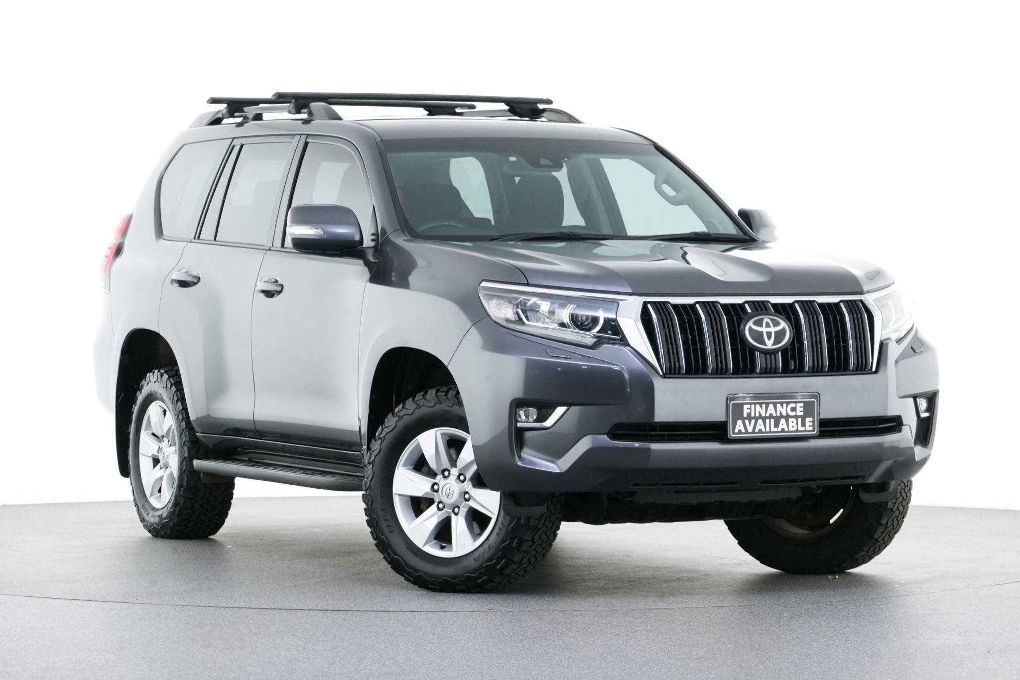 Toyota Landcruiser Prado image 1