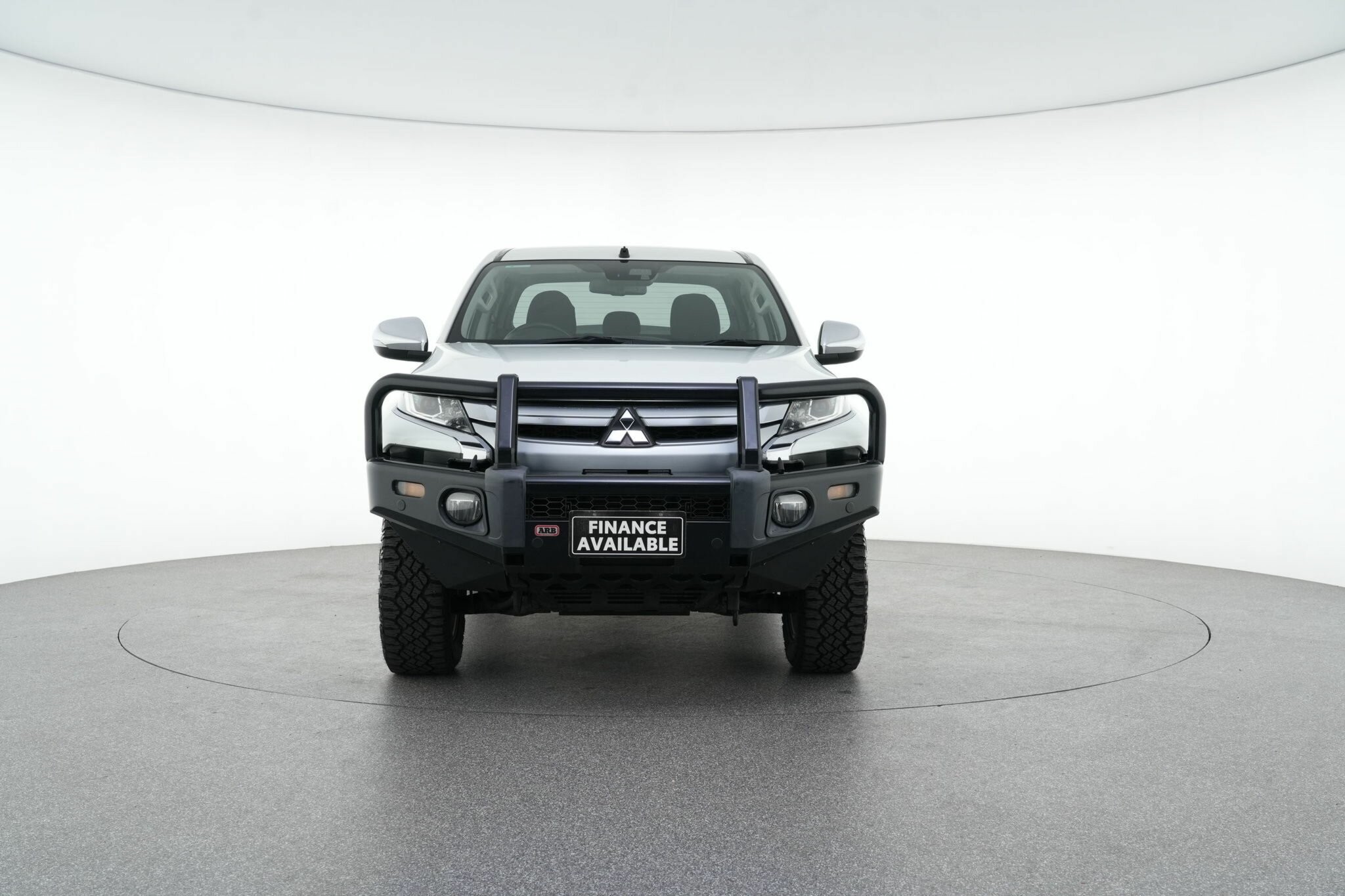 Mitsubishi Triton image 3