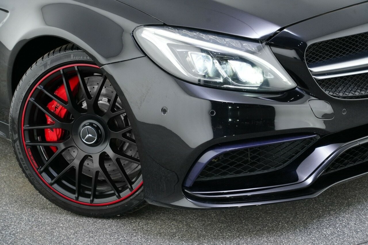 Mercedes Benz C-class image 2