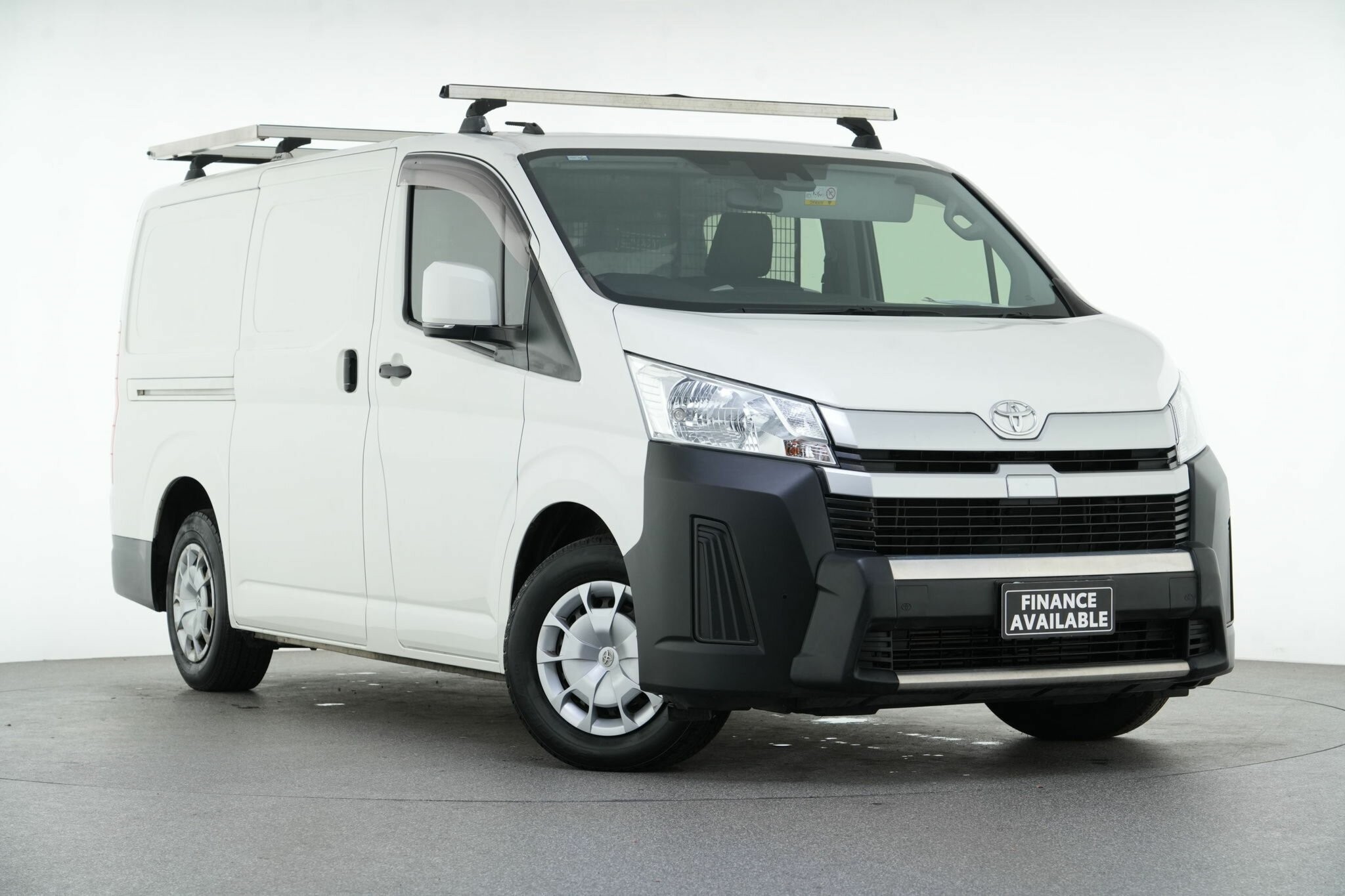 Toyota Hiace image 1