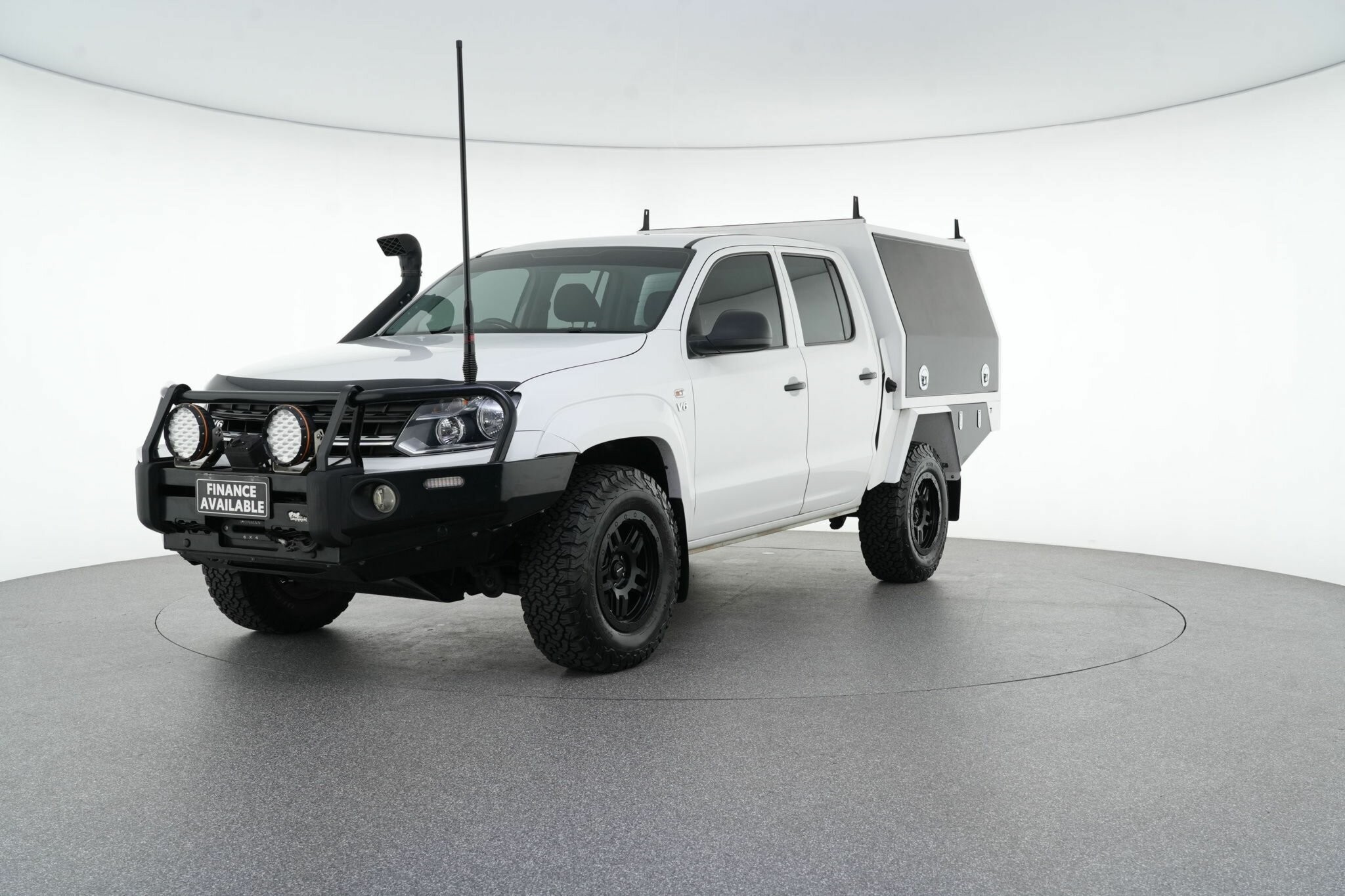 Volkswagen Amarok image 4