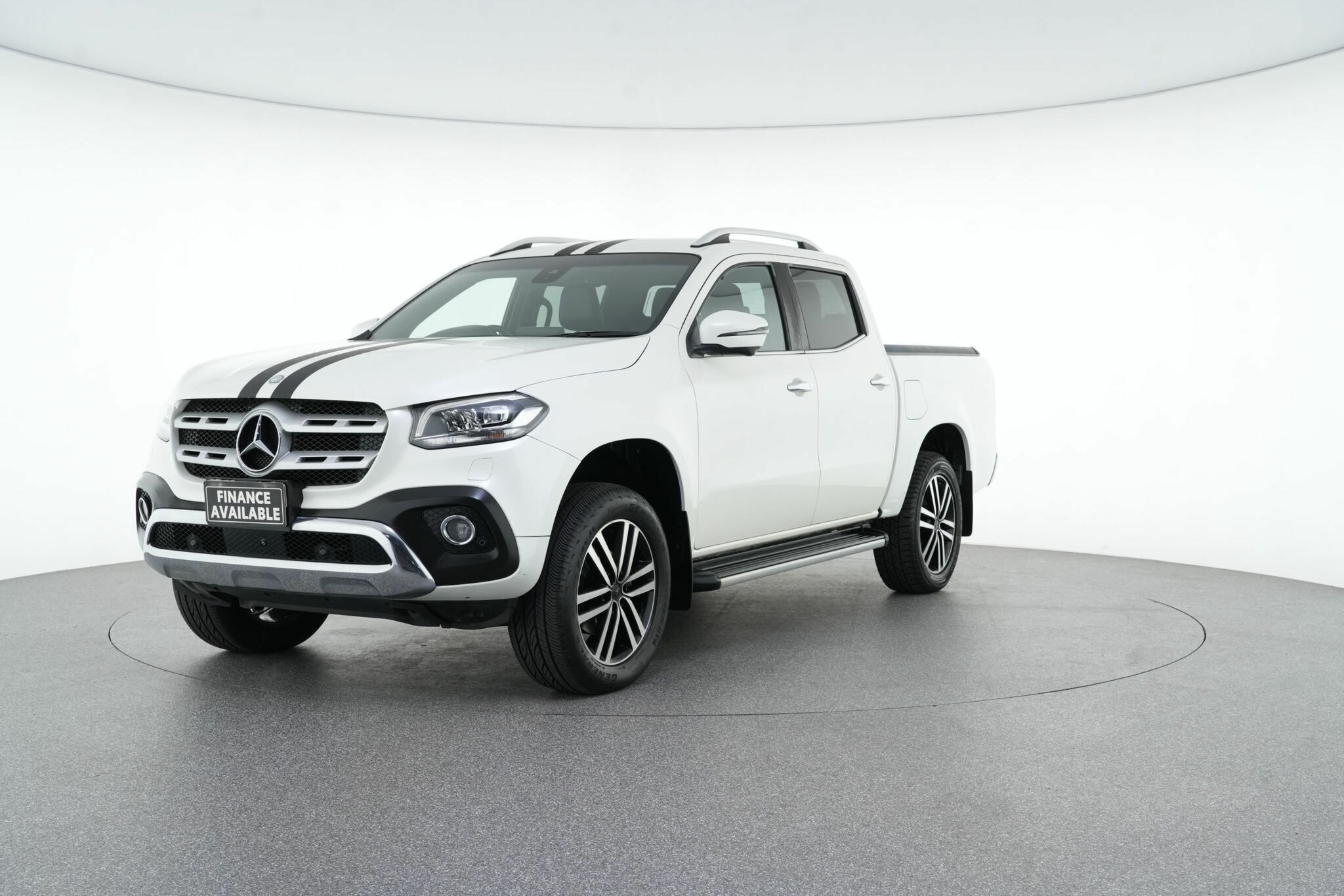 Mercedes Benz X-class image 4