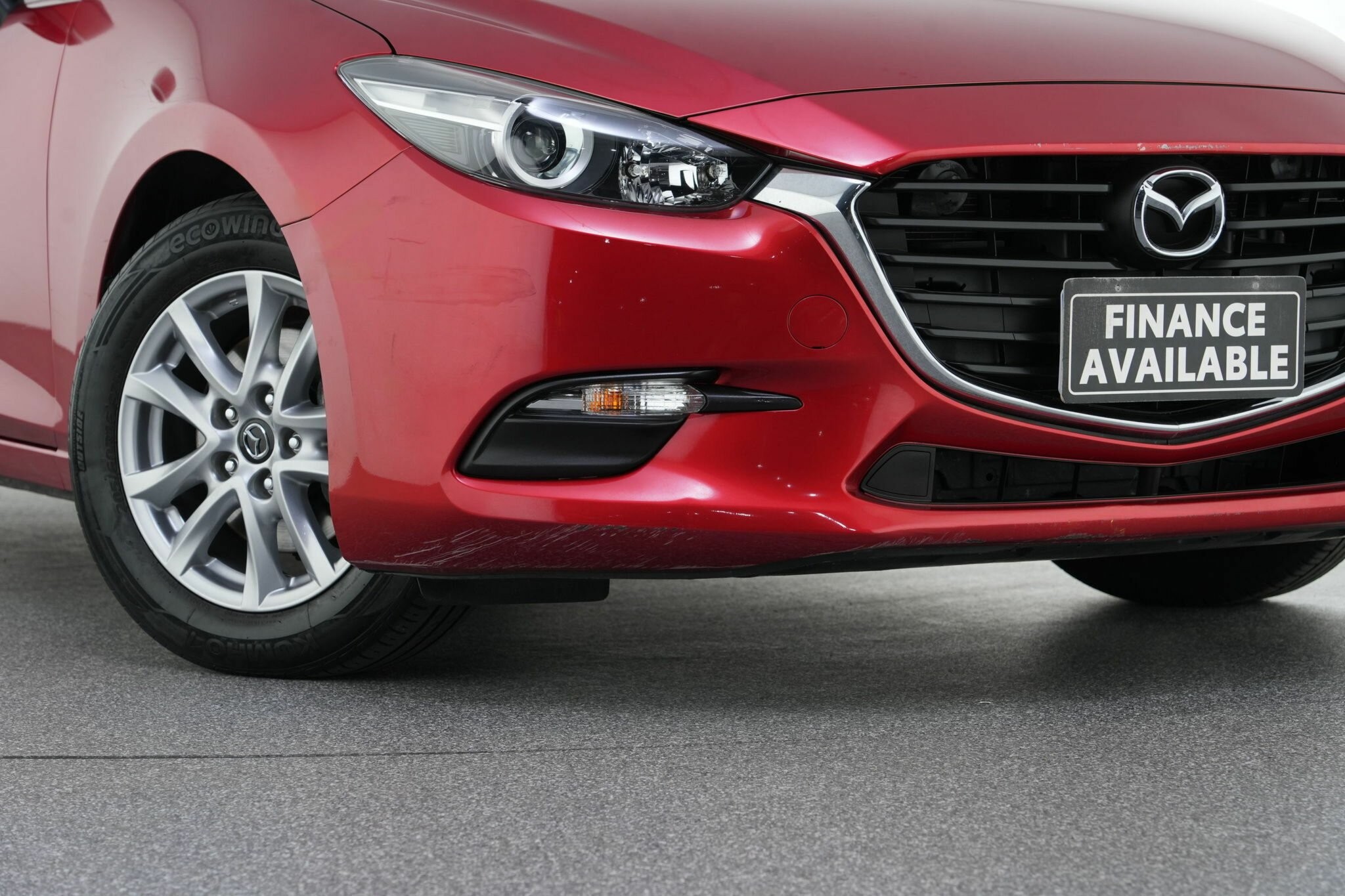 Mazda 3 image 2