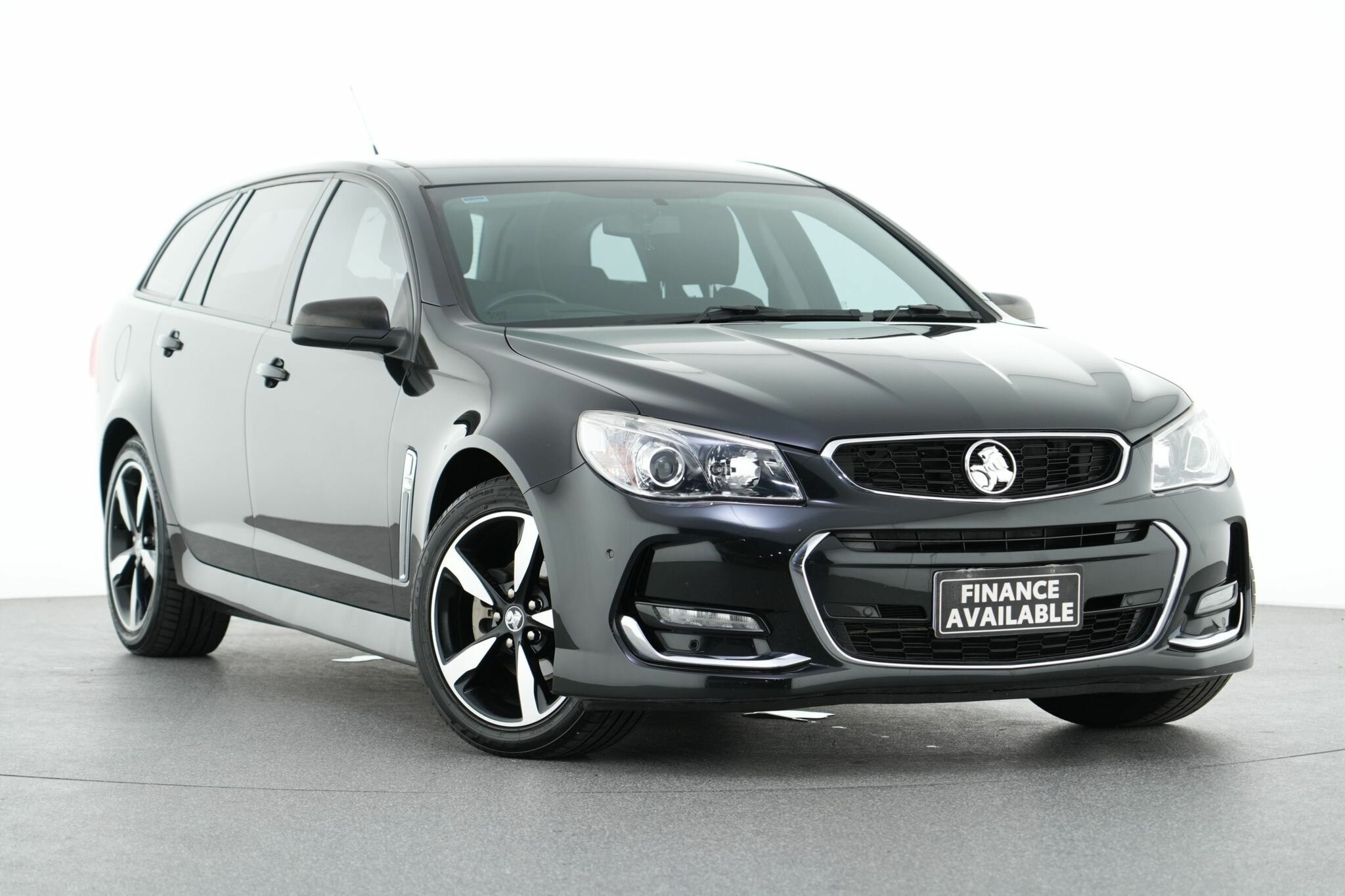 Holden Commodore image 1