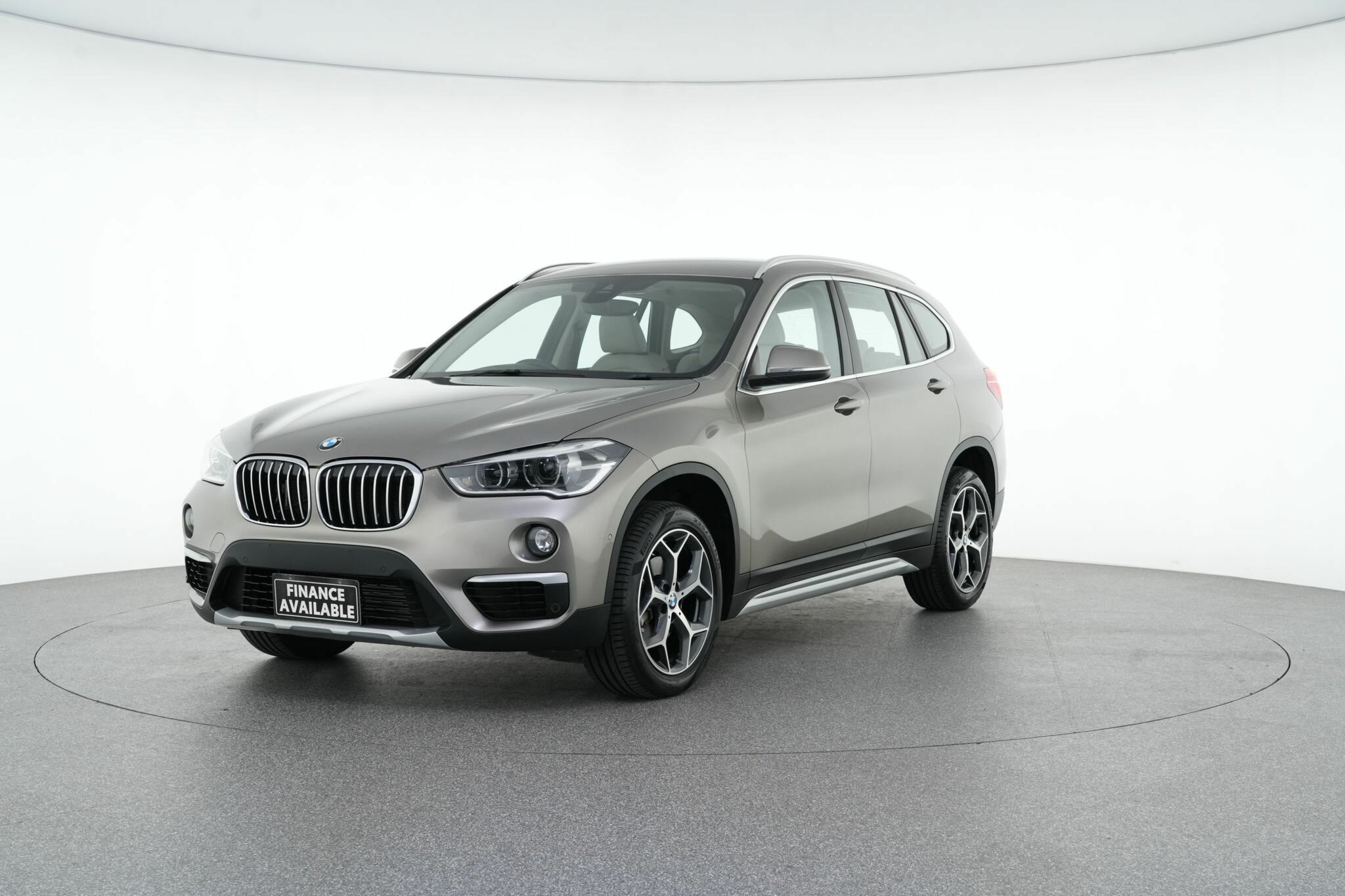 BMW X1 image 4