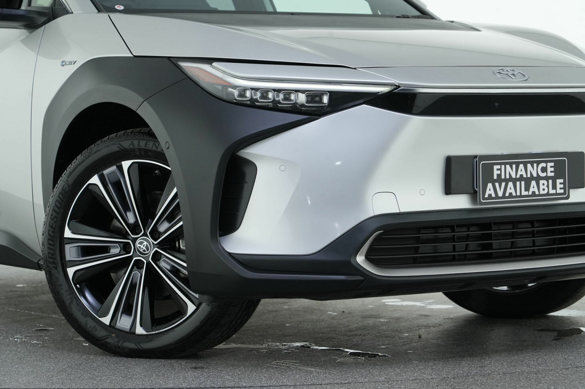 Toyota Bz4x image 2