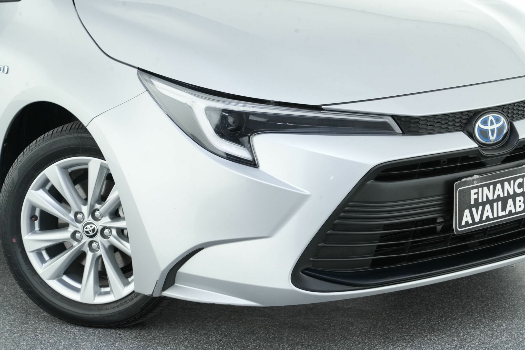 Toyota Corolla image 2