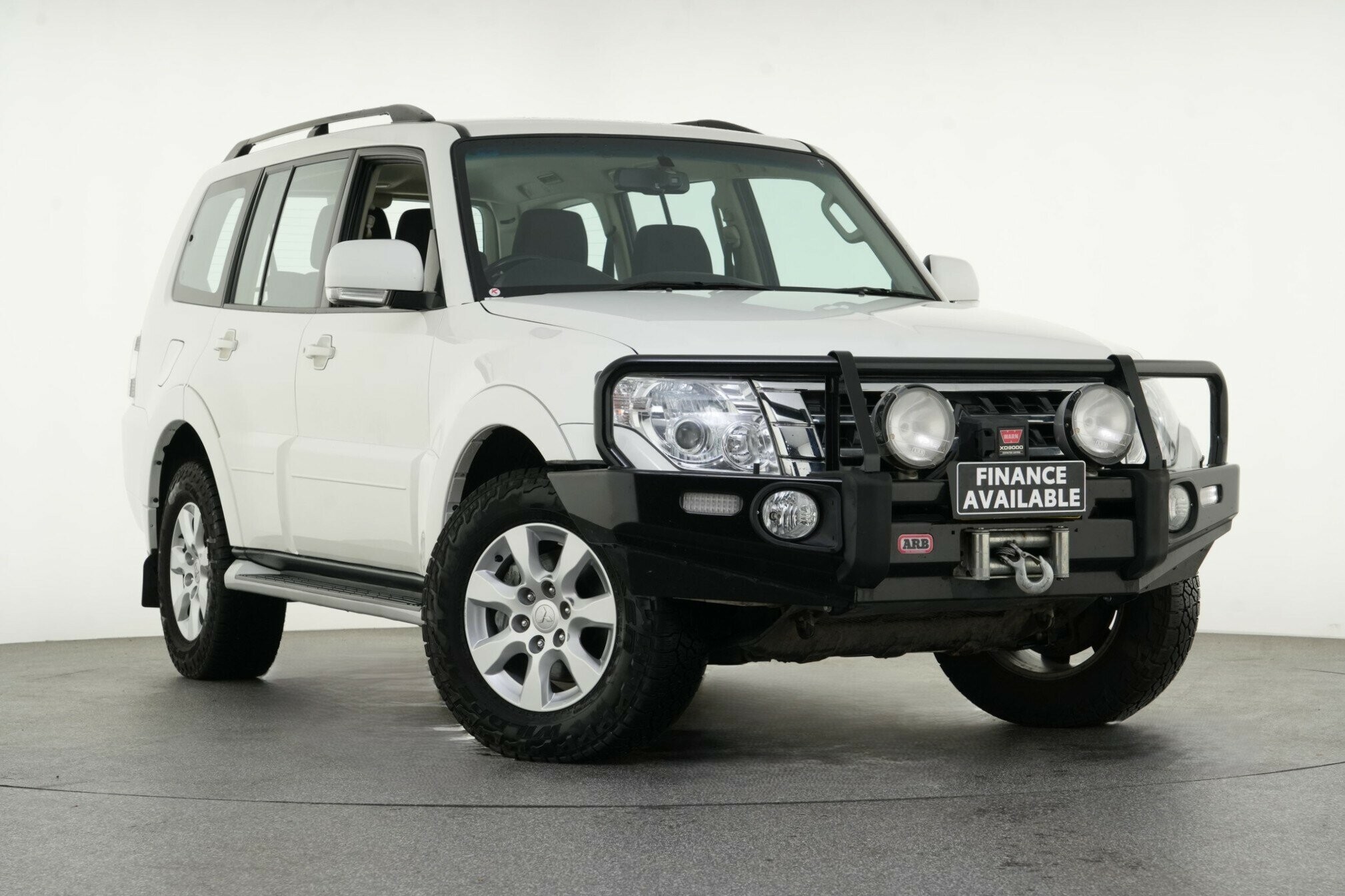 Mitsubishi Pajero image 1