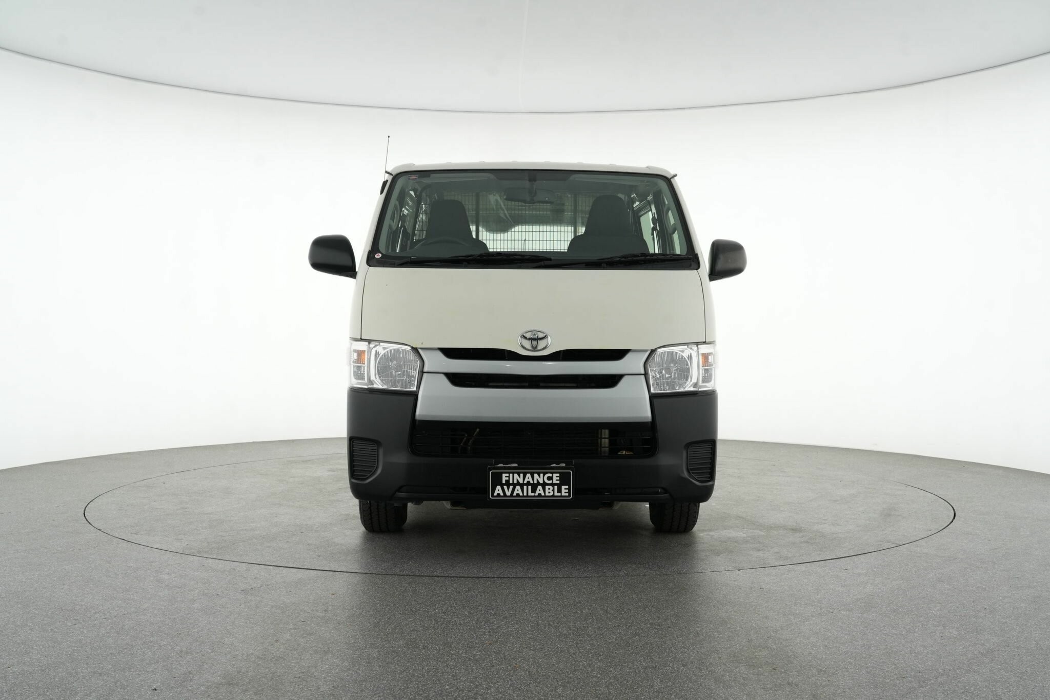 Toyota Hiace image 3