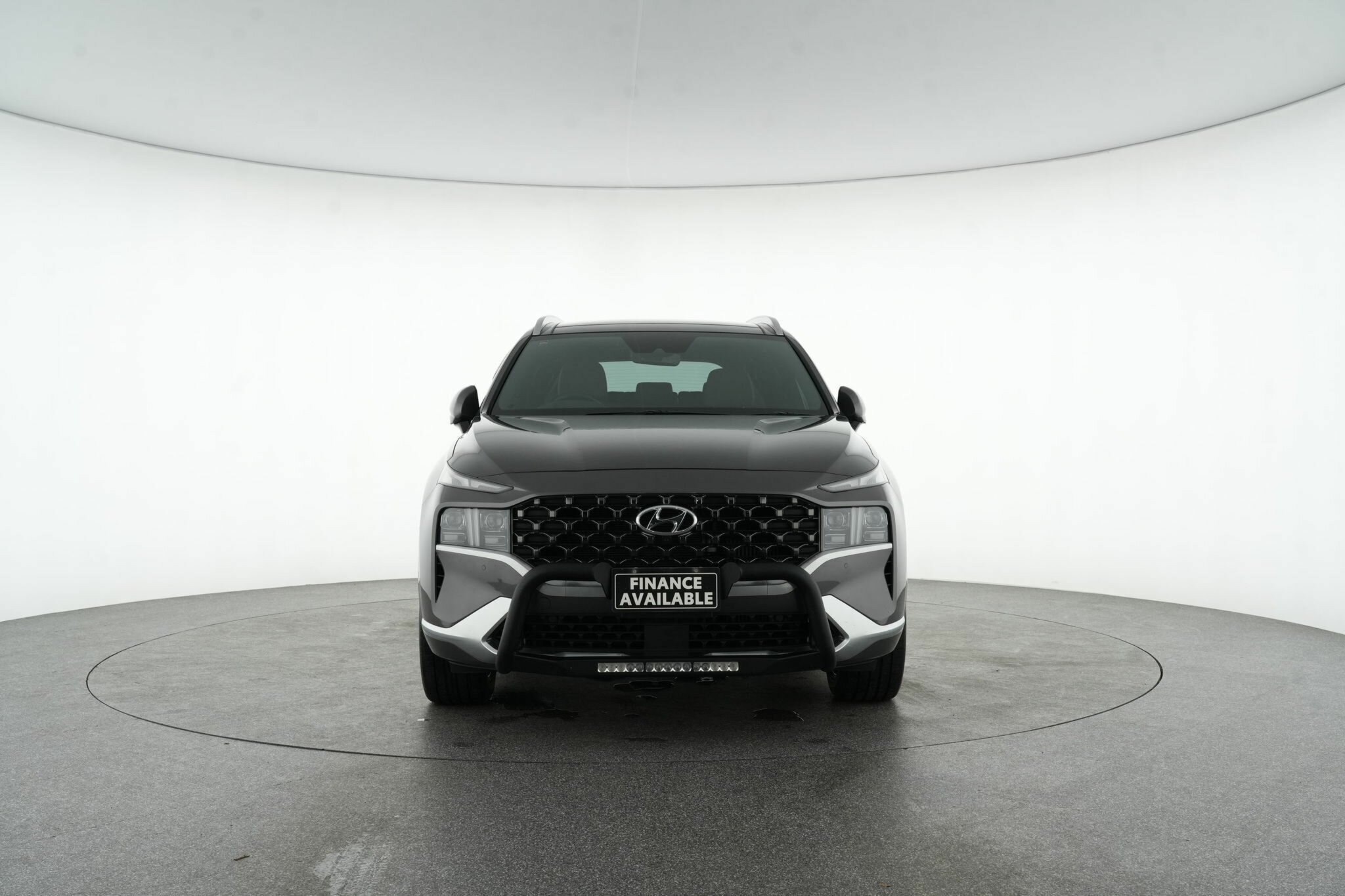 Hyundai Santa Fe image 3
