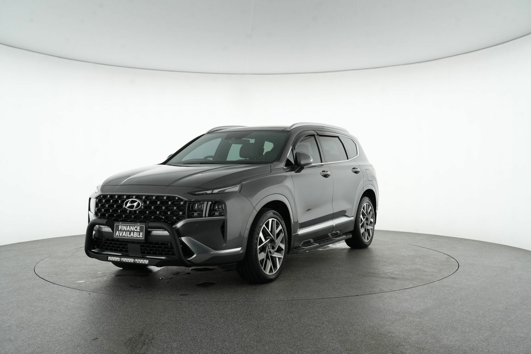 Hyundai Santa Fe image 4