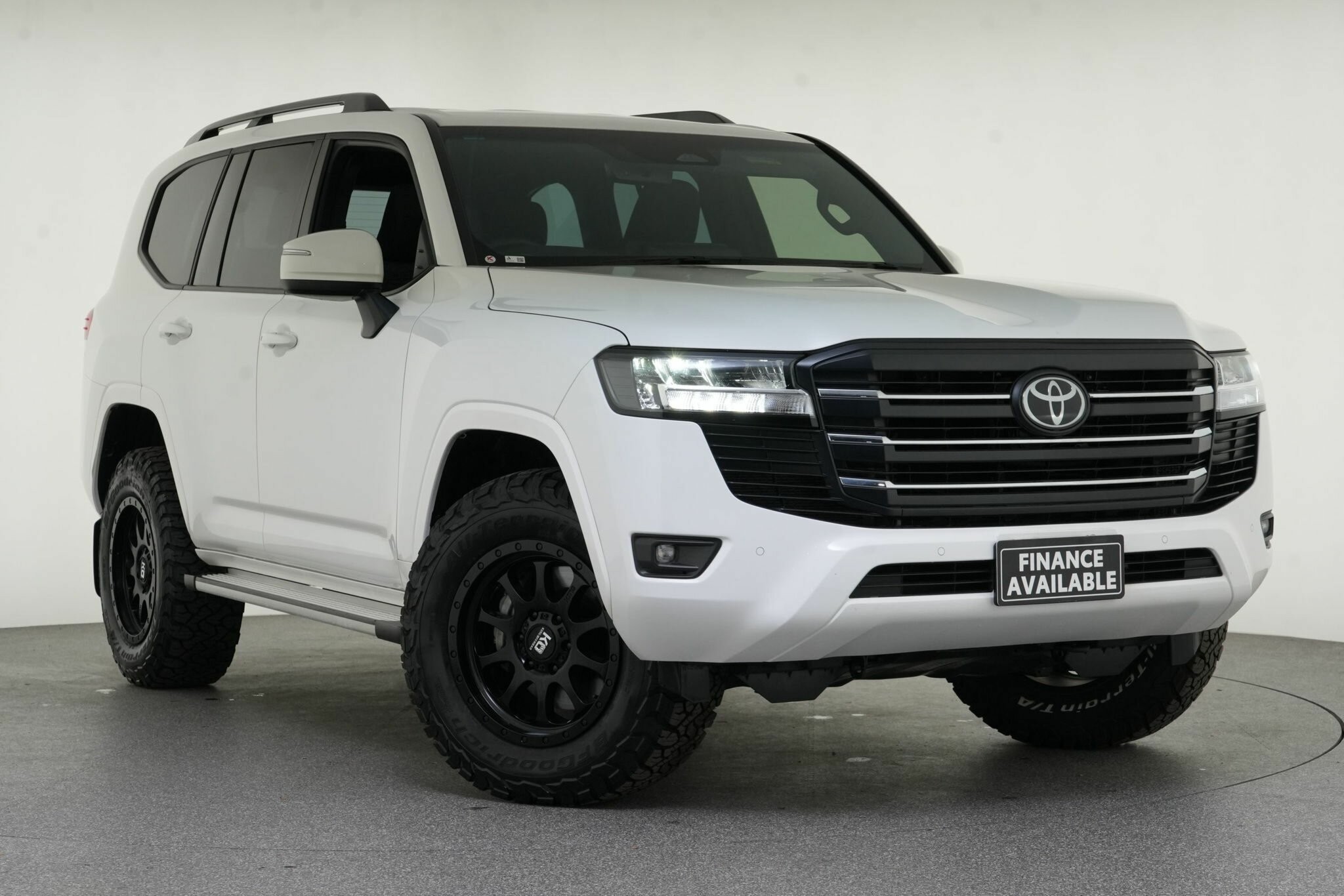 Toyota Landcruiser image 1