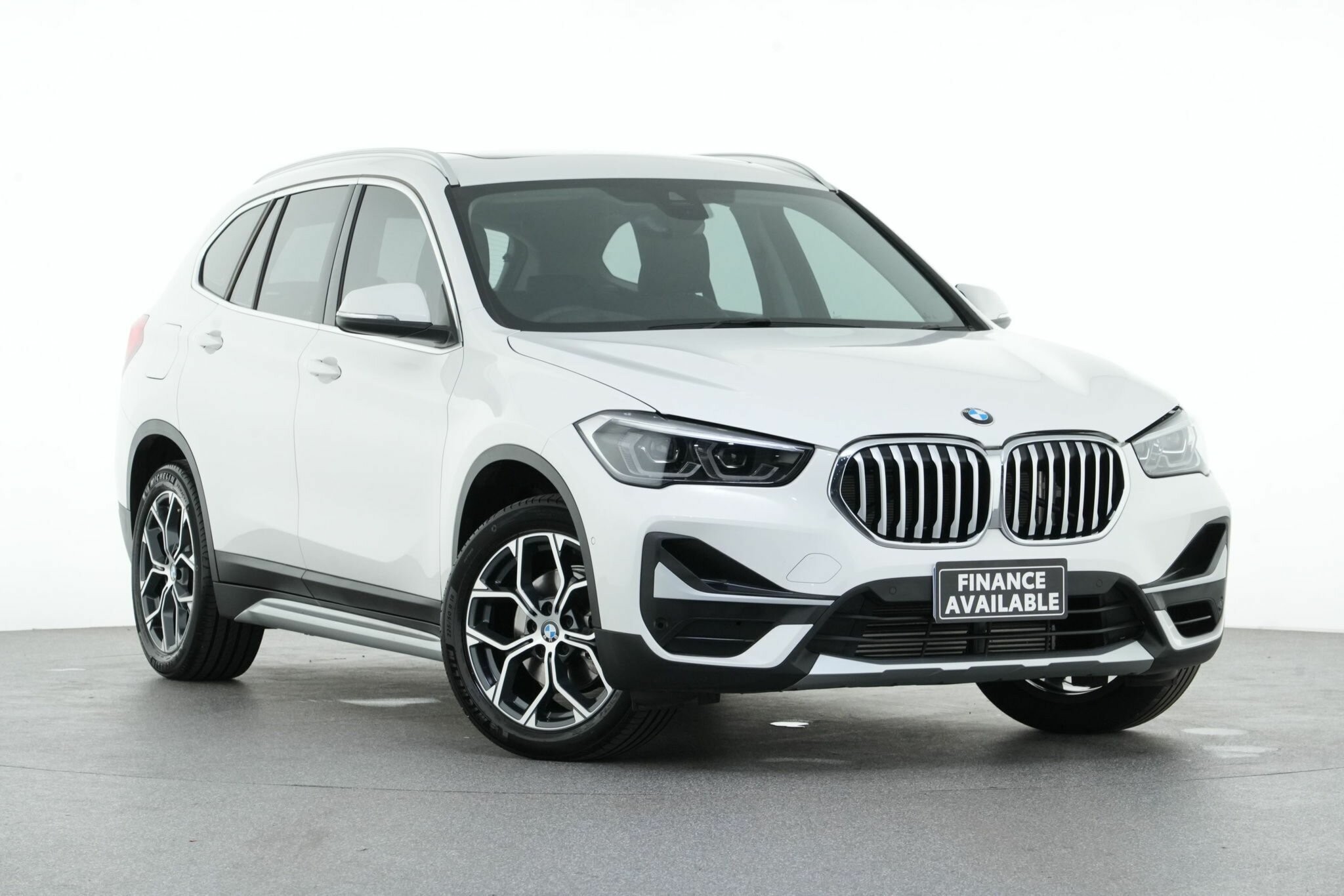 BMW X1 image 1