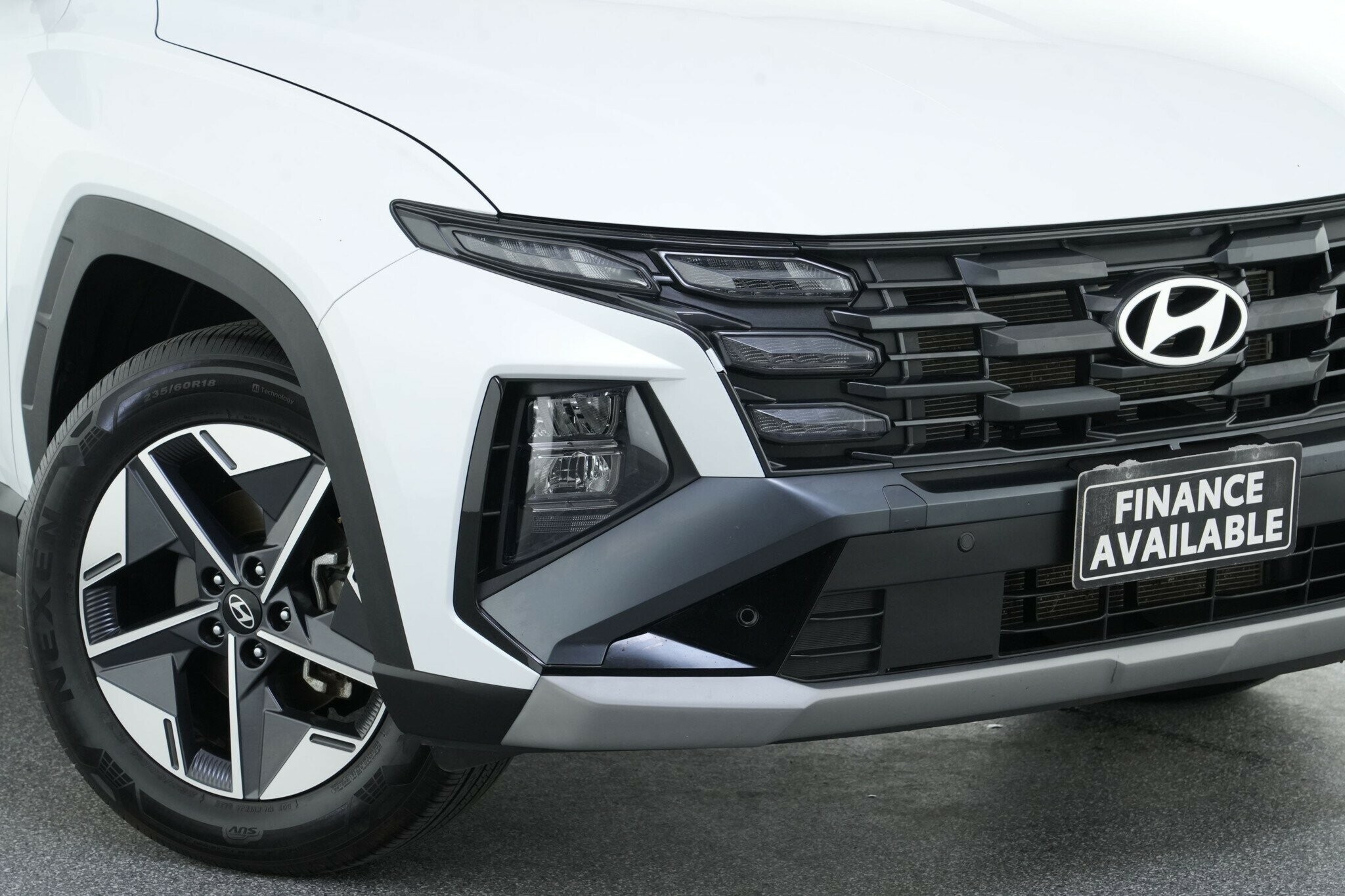Hyundai Tucson image 2