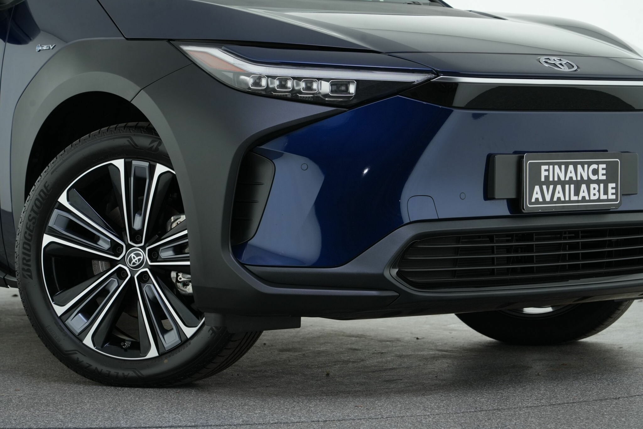 Toyota Bz4x image 2