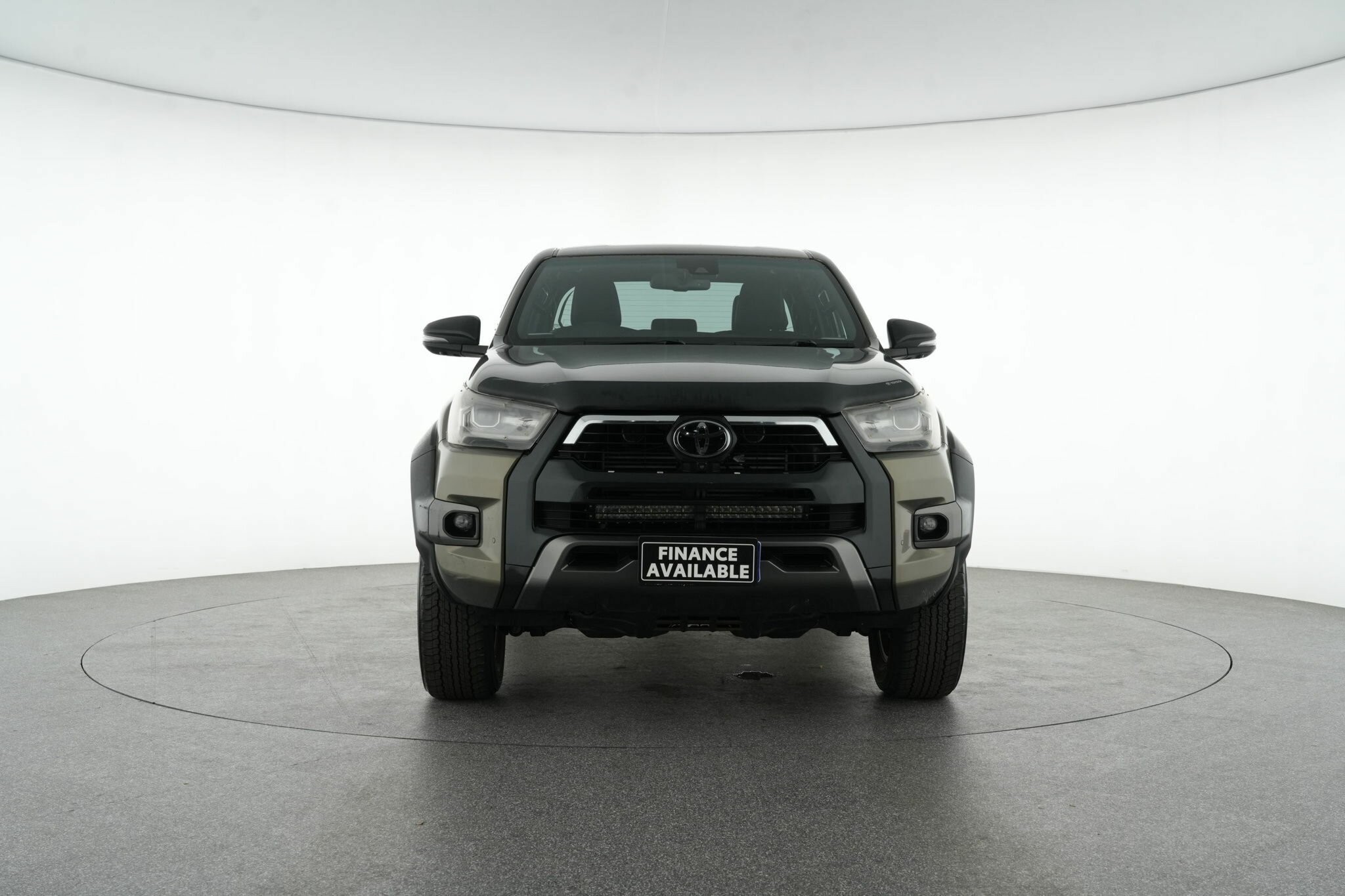 Toyota Hilux image 3