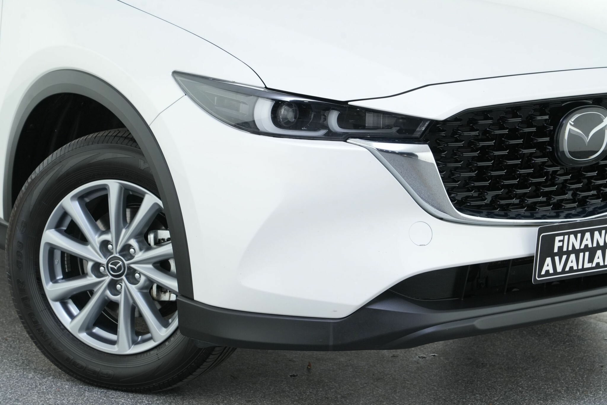 Mazda Cx-5 image 2