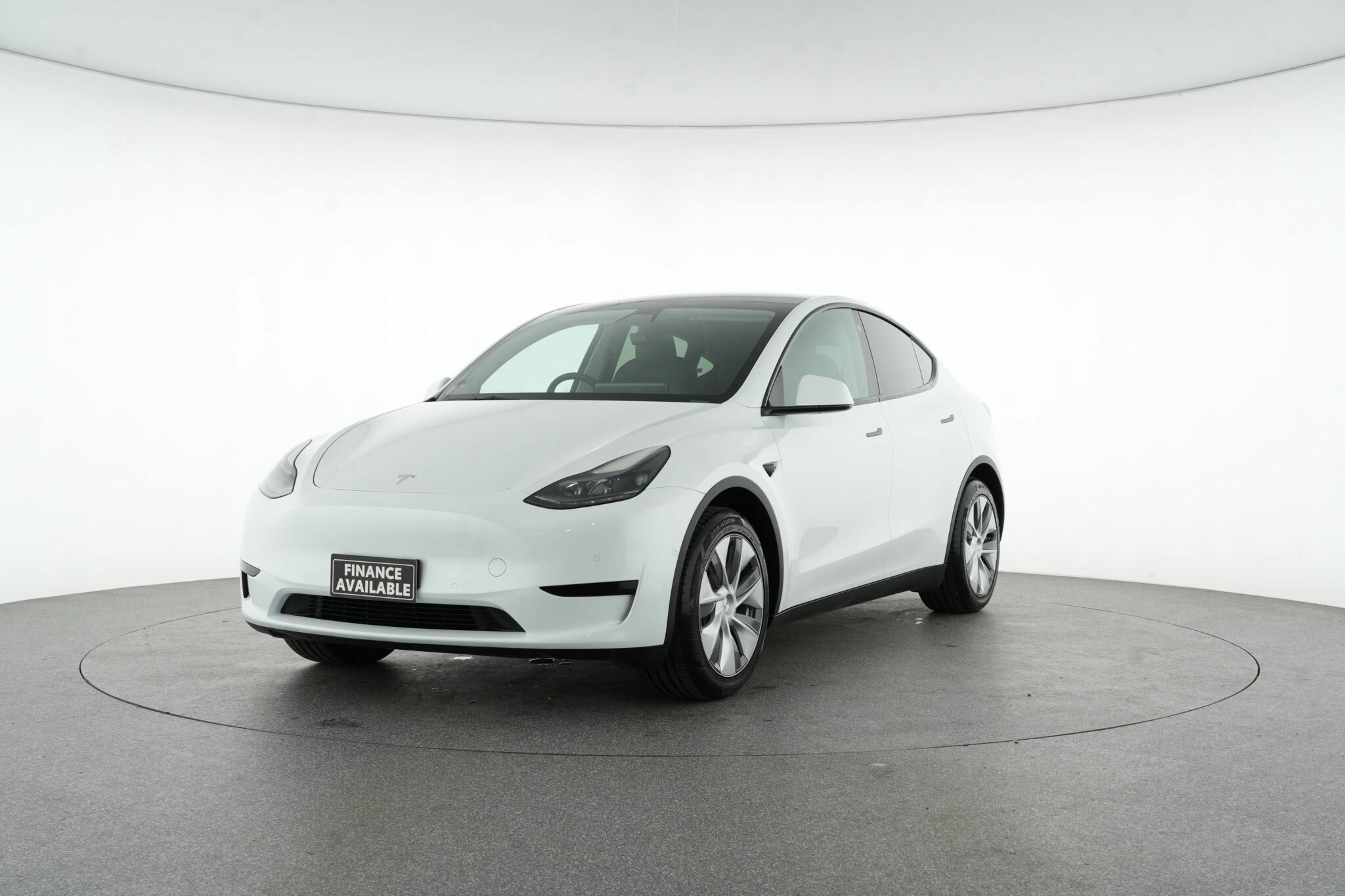 Tesla Model Y image 4