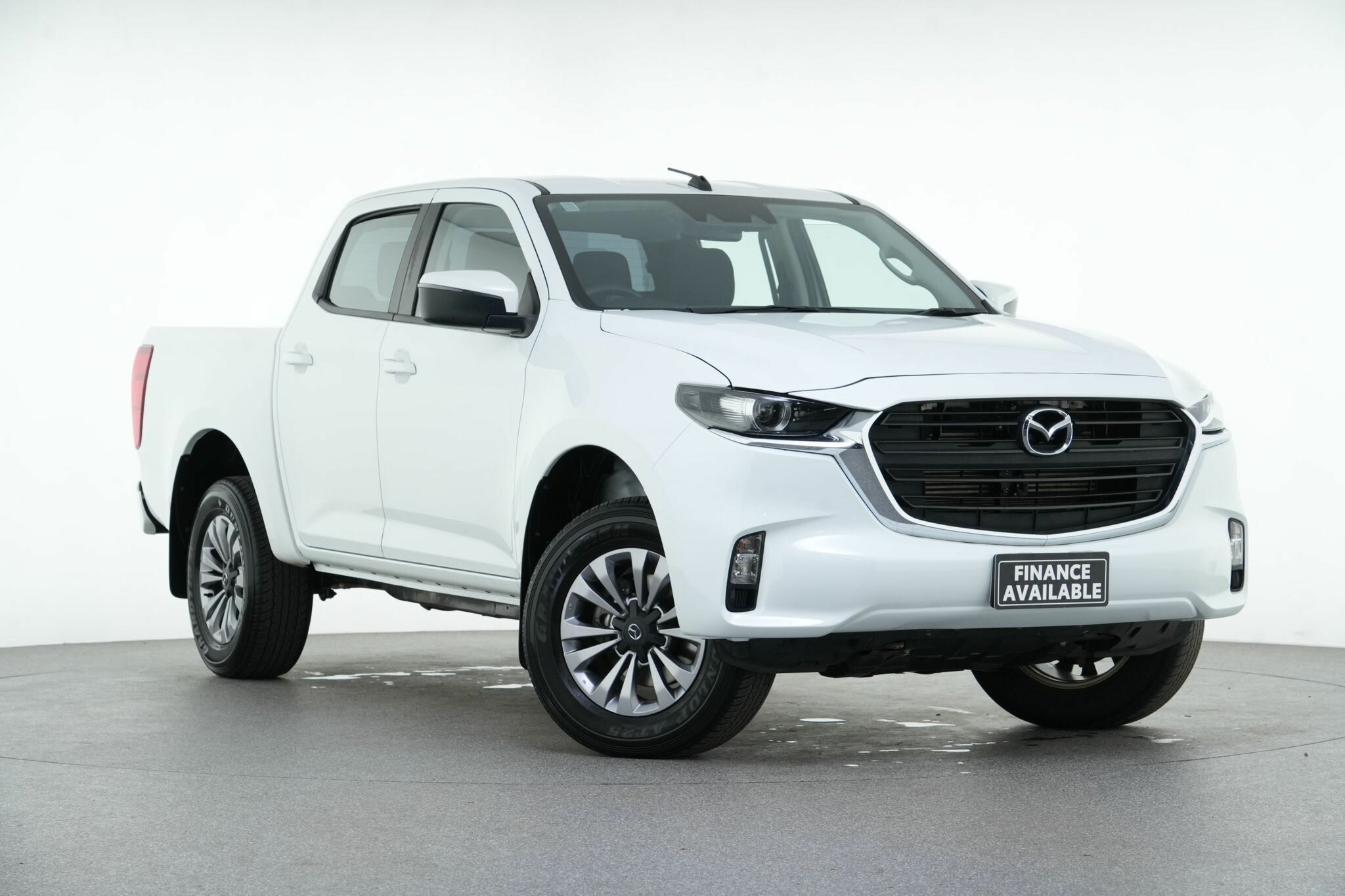 Mazda Bt-50 image 1