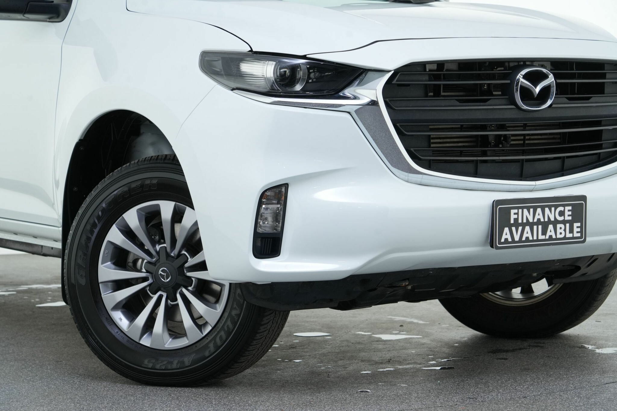 Mazda Bt-50 image 2