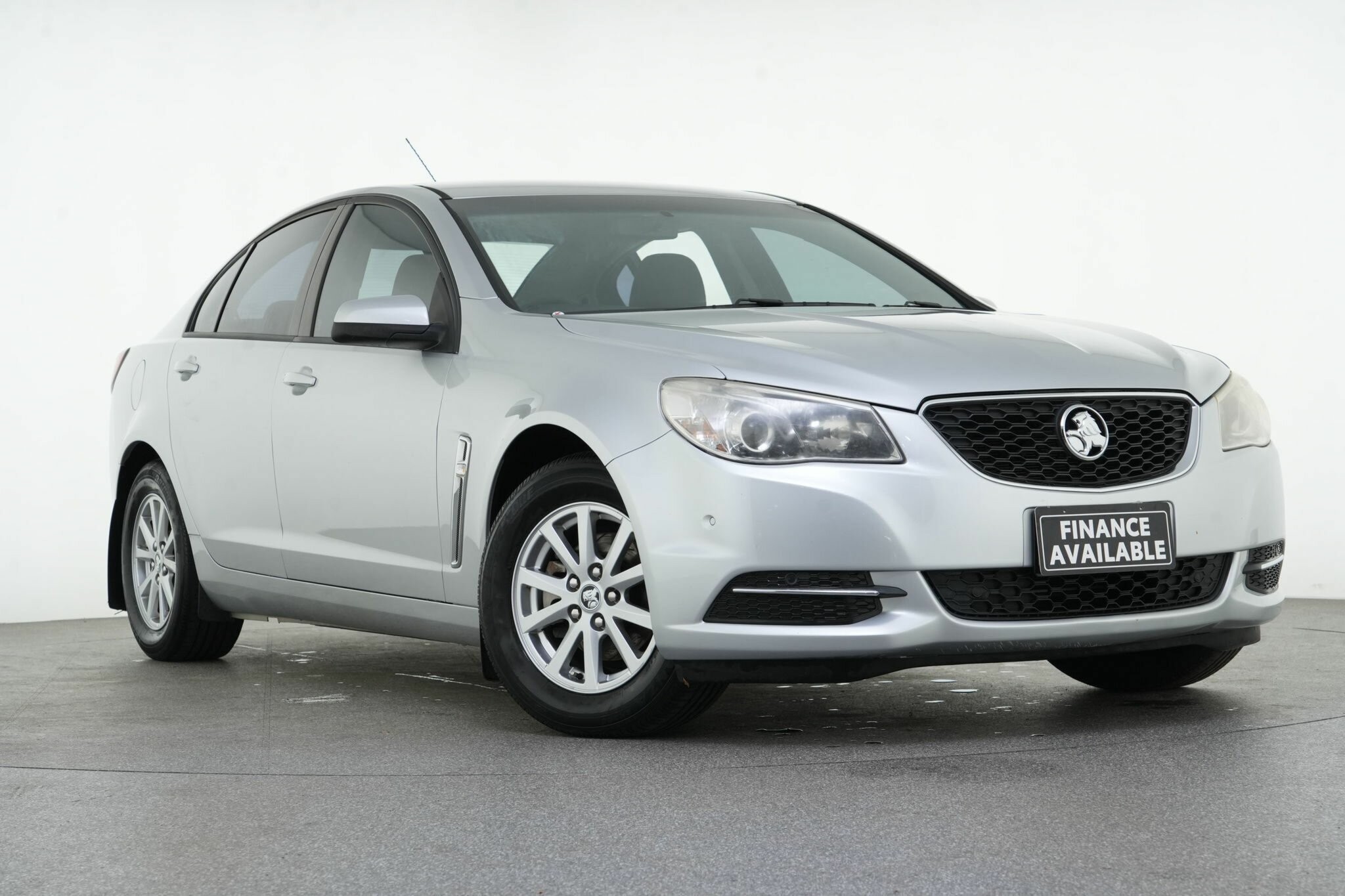 Holden Commodore image 1