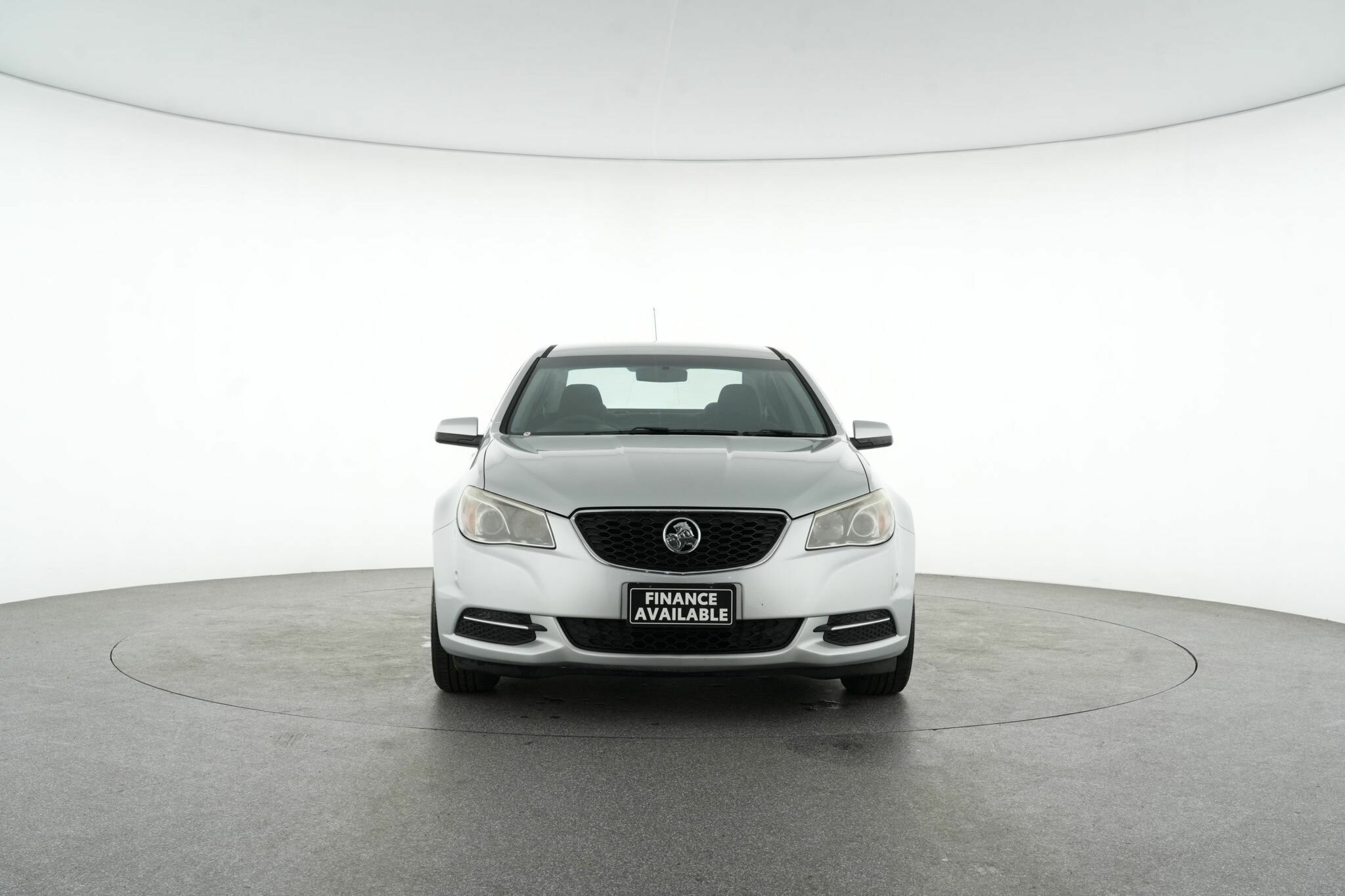 Holden Commodore image 3