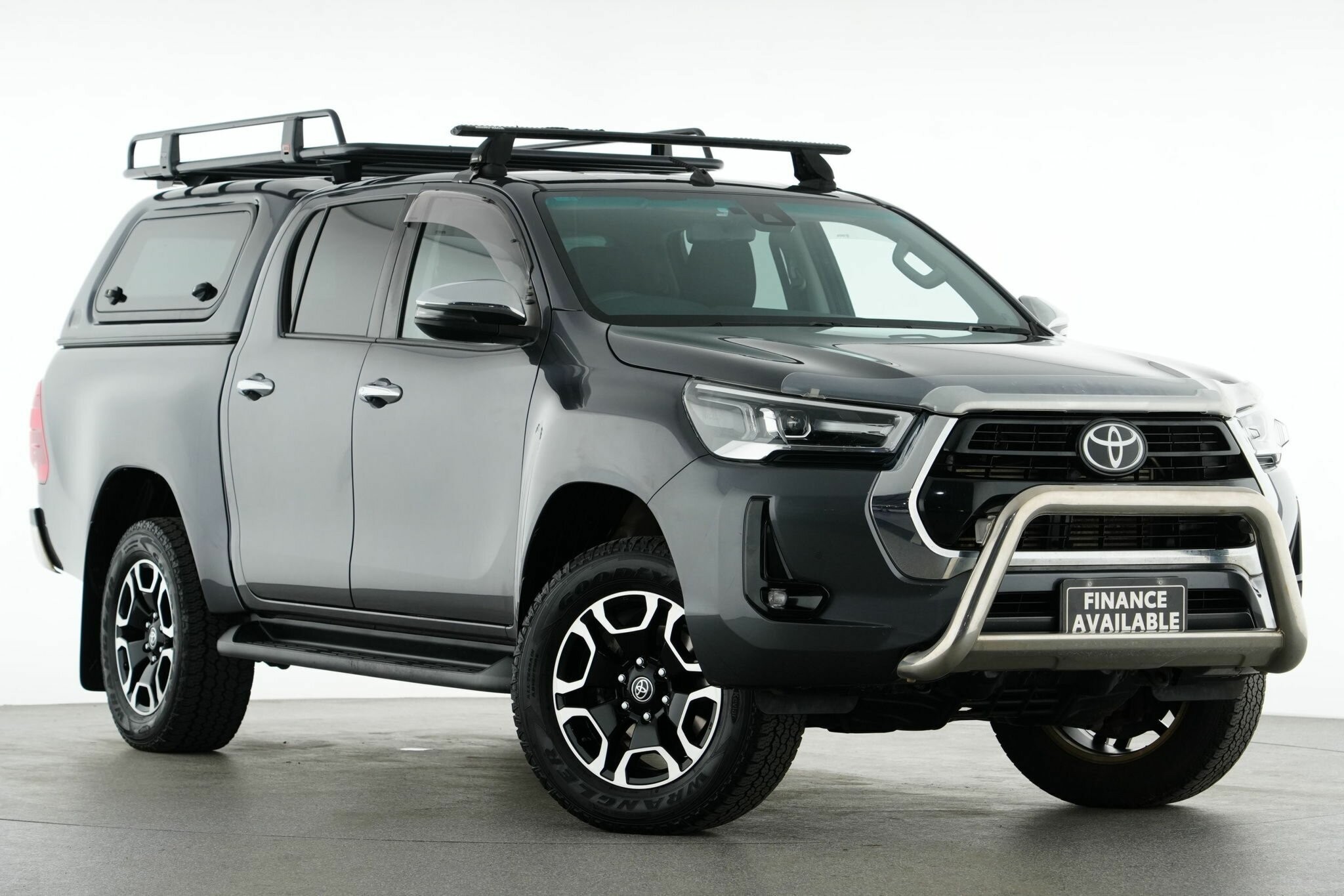 Toyota Hilux image 1