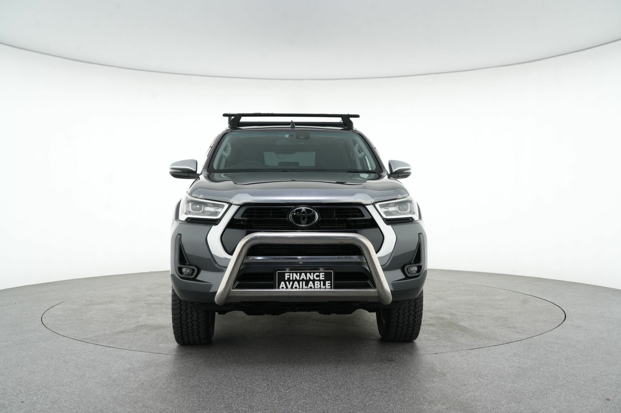 Toyota Hilux image 3