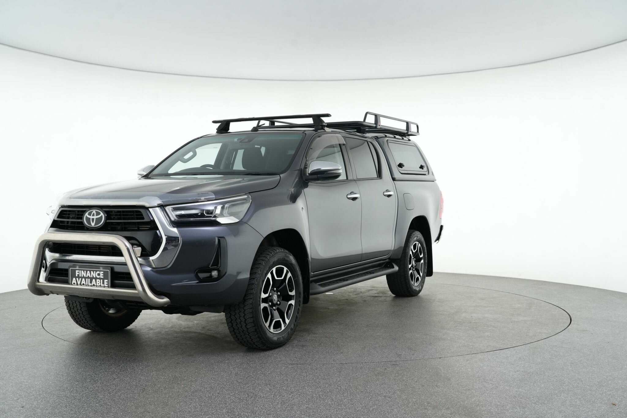 Toyota Hilux image 4