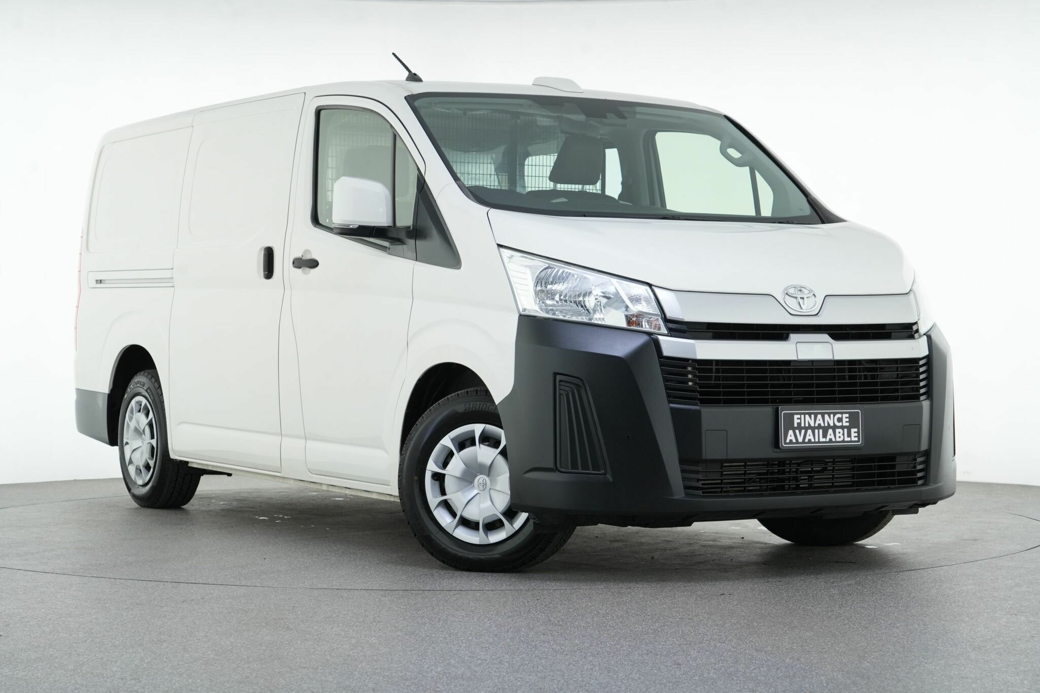 Toyota Hiace image 1