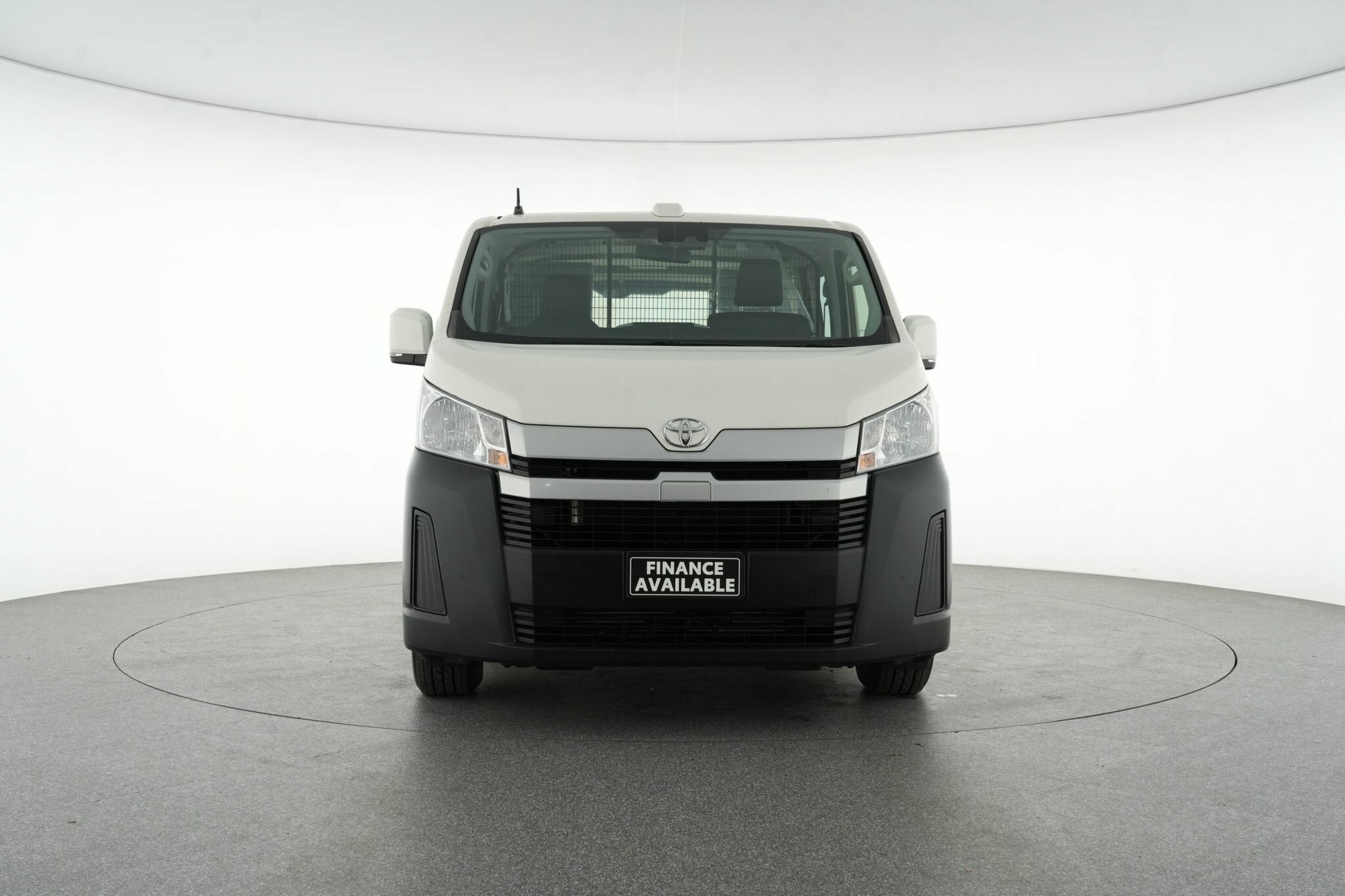 Toyota Hiace image 3