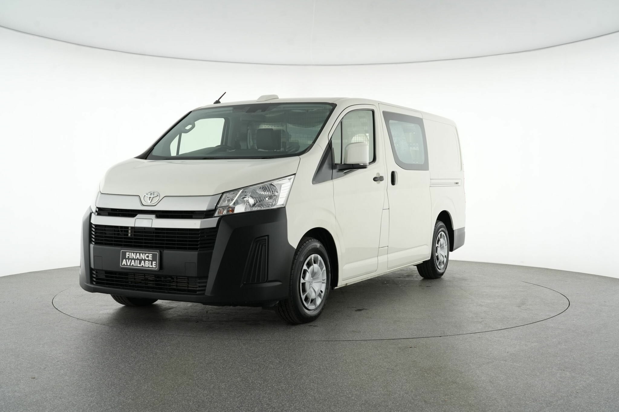 Toyota Hiace image 4