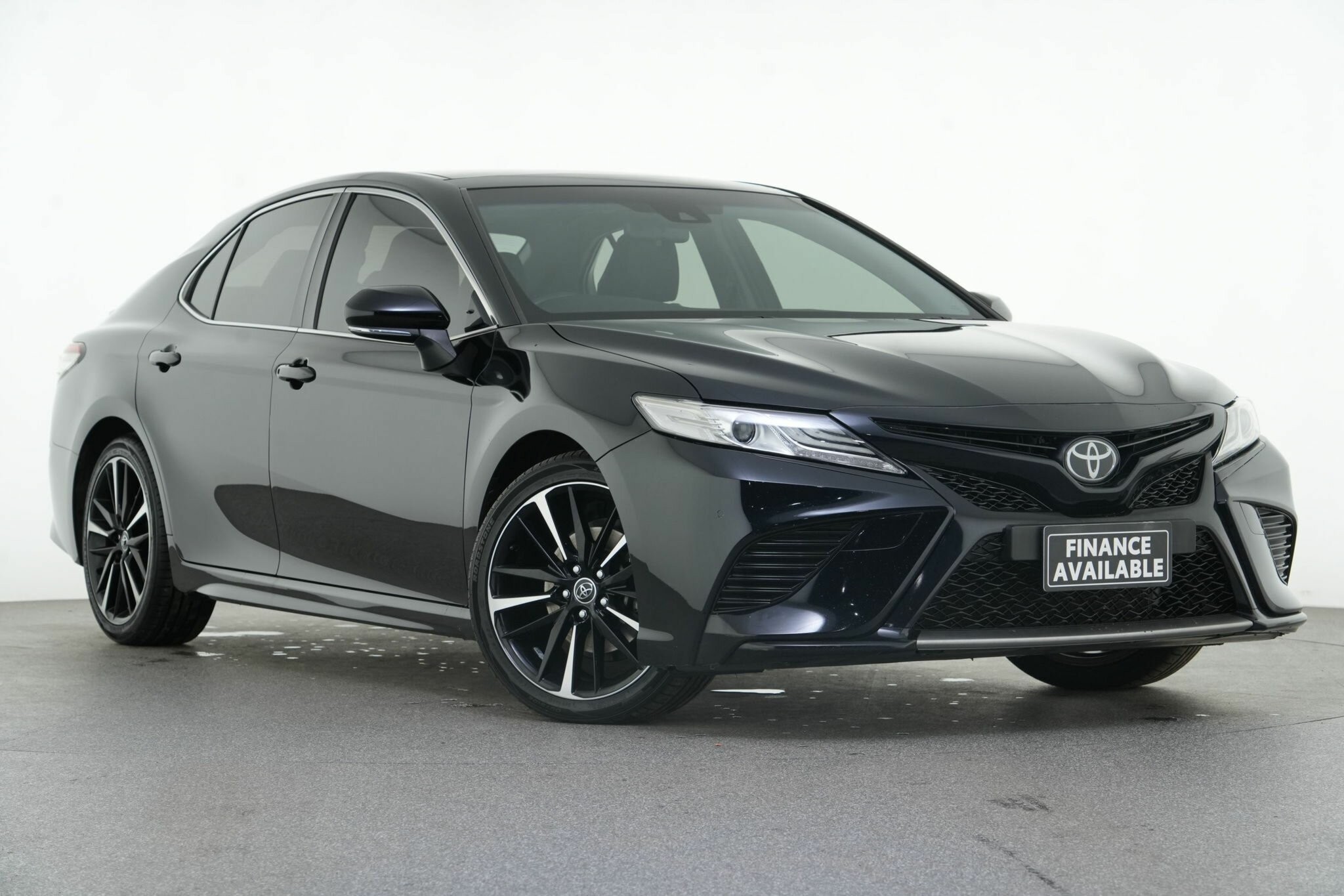Toyota Camry image 1