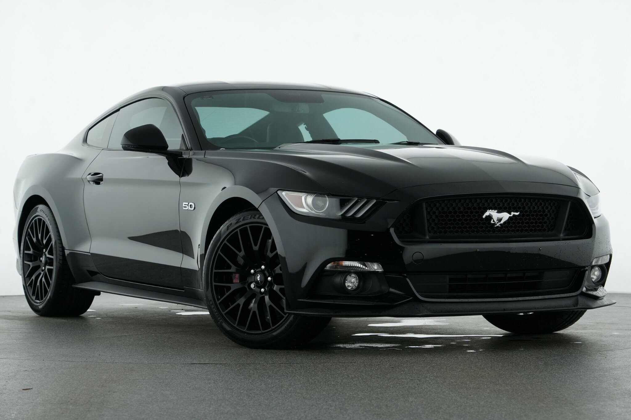 Ford Mustang image 1