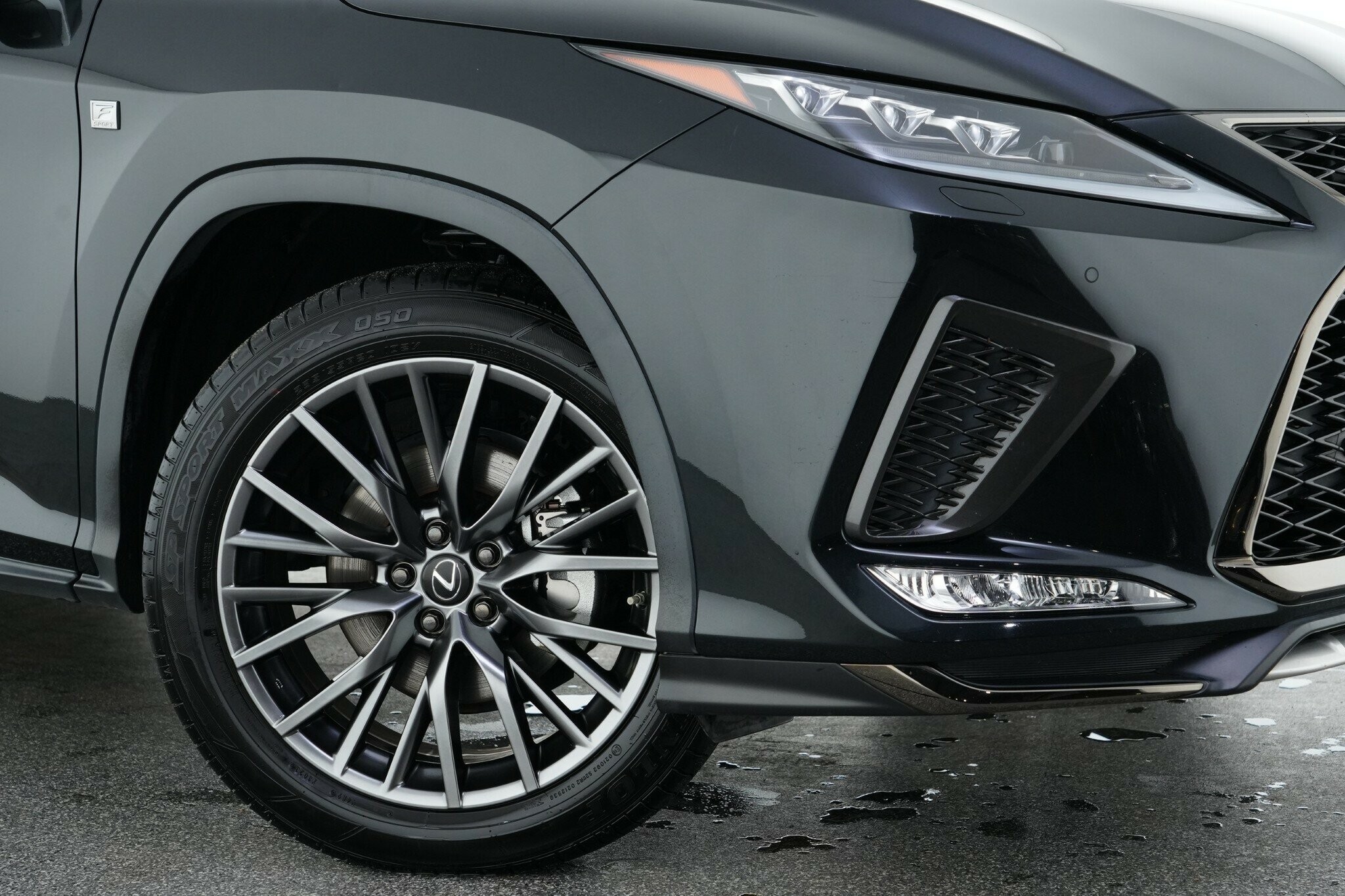 Lexus Rx image 2