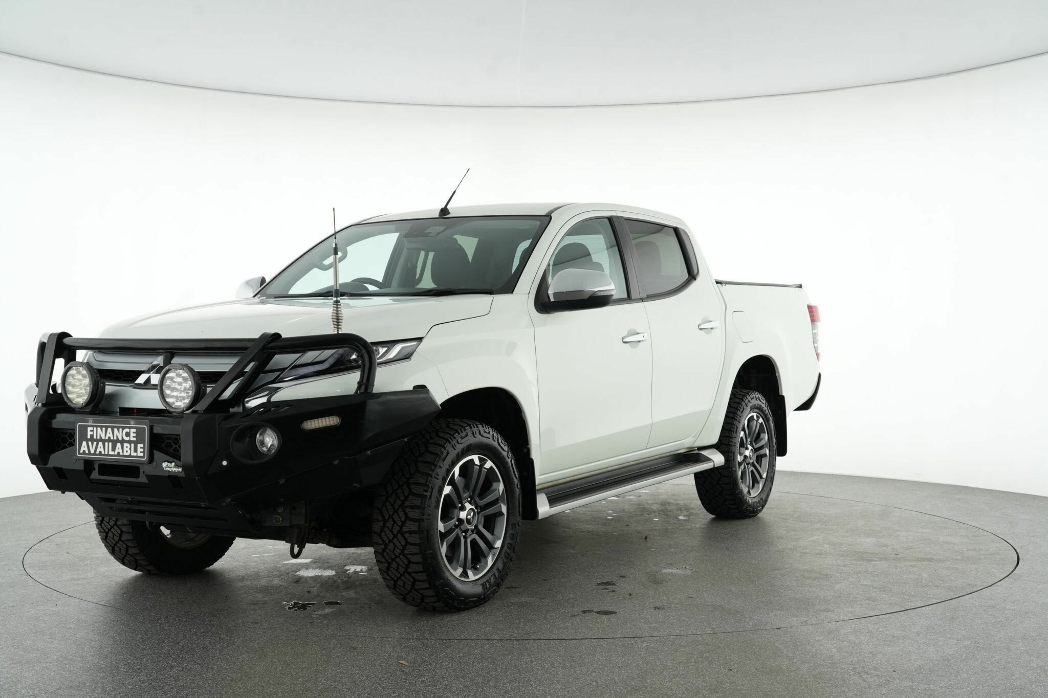 Mitsubishi Triton image 4