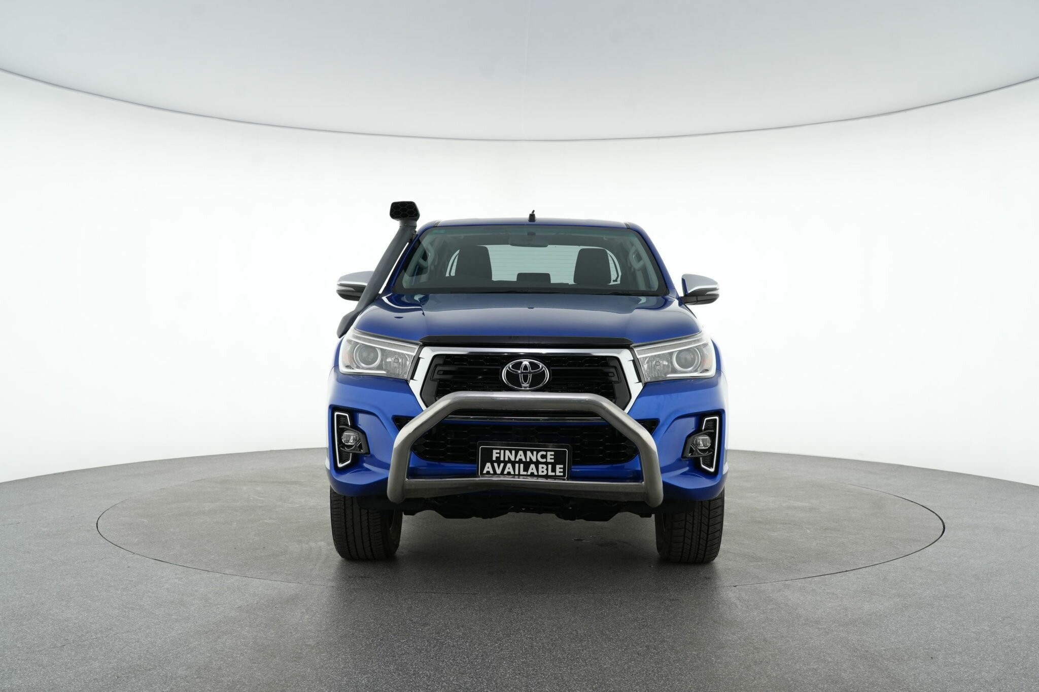 Toyota Hilux image 3