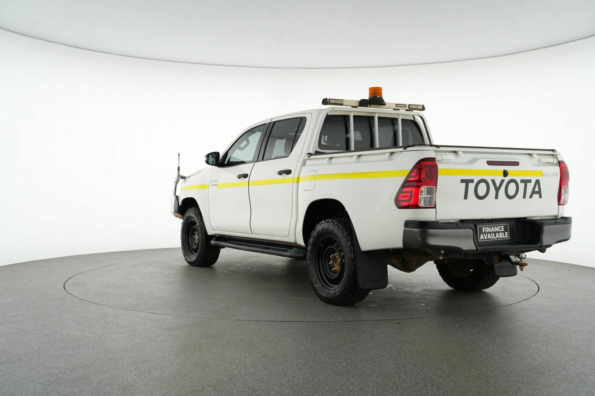 Toyota Hilux image 3